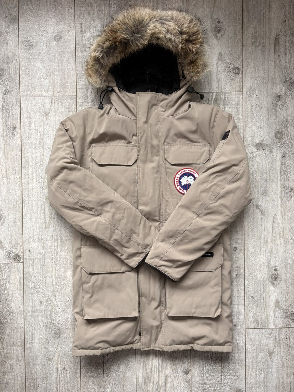 Canada Goose Canada Goose Expedition Beige Mens S/M Perfect Size US S / EU 44-46 / 1 - 6 Thumbnail