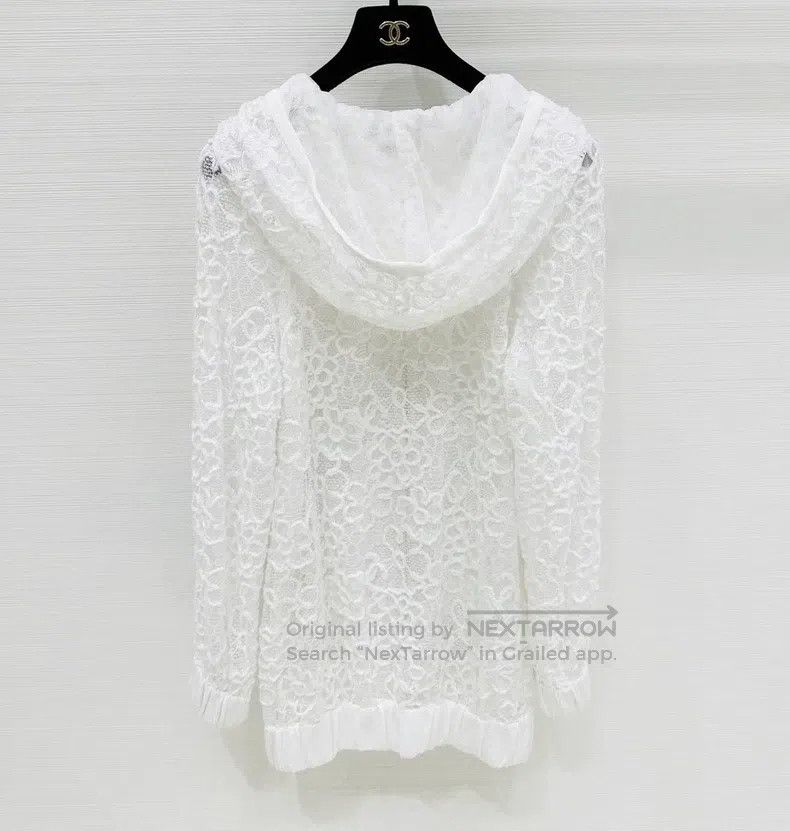 Chanel Chanel 25B white lace hooded jacket Size XS / US 0-2 / IT 36-38 - 2 Thumbnail