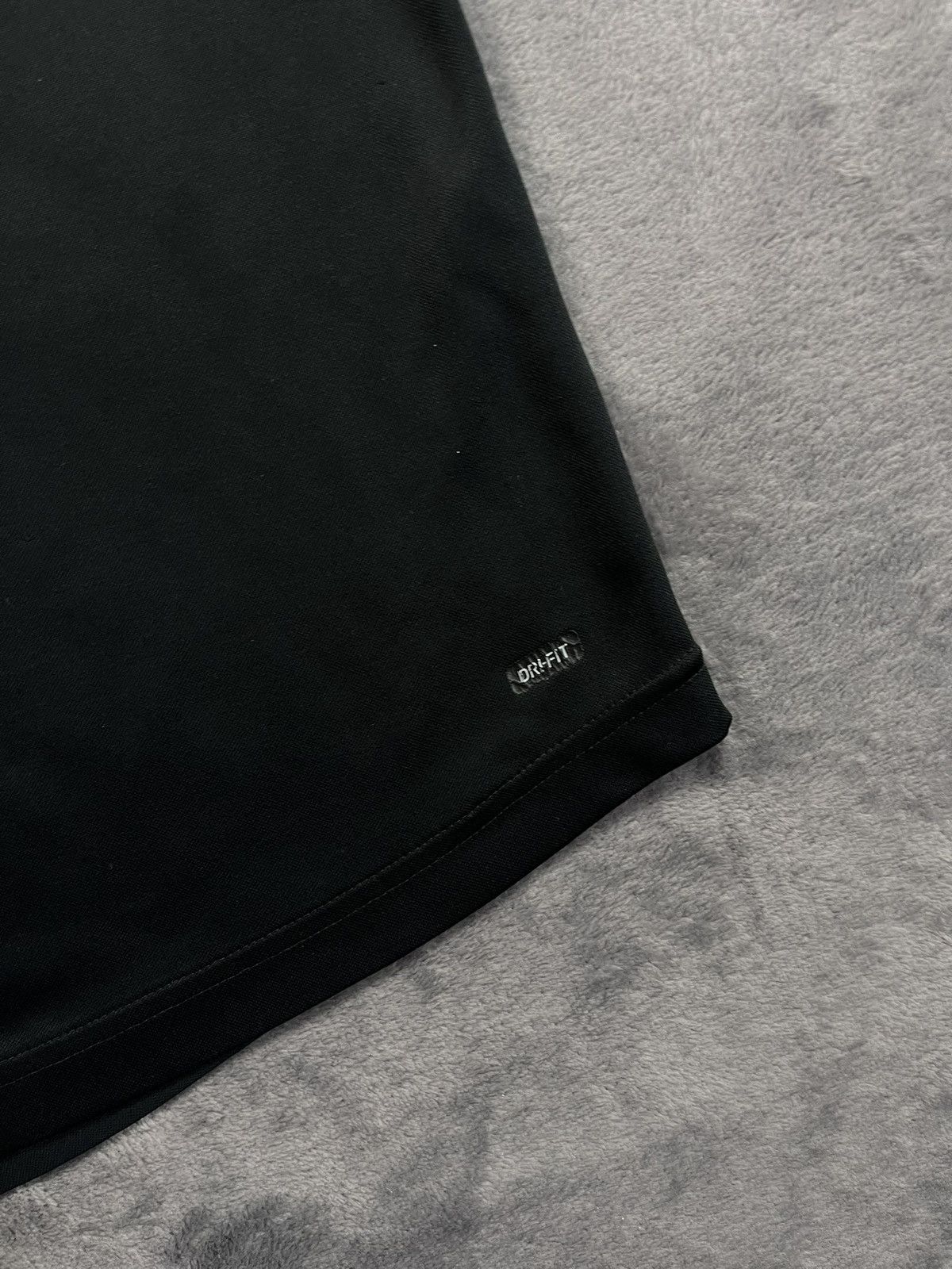 Nike 90s Nike Team Big Swoosh Logo Nylon Retro Tee Vintage Rare Size US M / EU 48-50 / 2 - 5 Thumbnail