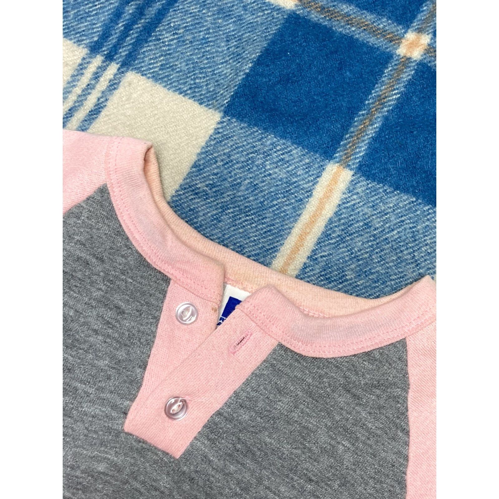 Russell Athletic VINTAGE Russell Athletic Sweatshirt Two Tone Gray Pink Medium Mens 90s Pullover Size US M / EU 48-50 / 2 - 7 Thumbnail