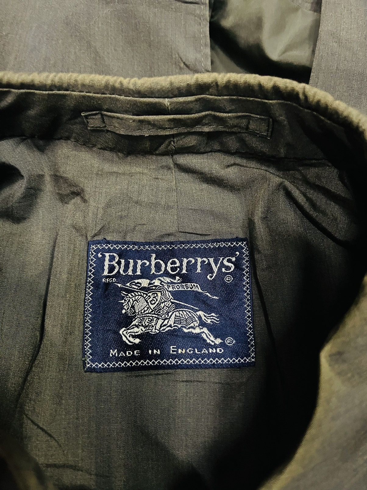 Burberry × Vintage Vintage Burberry Made in England Trench Coat (12) Size US L / EU 52-54 / 3 - 3 Thumbnail