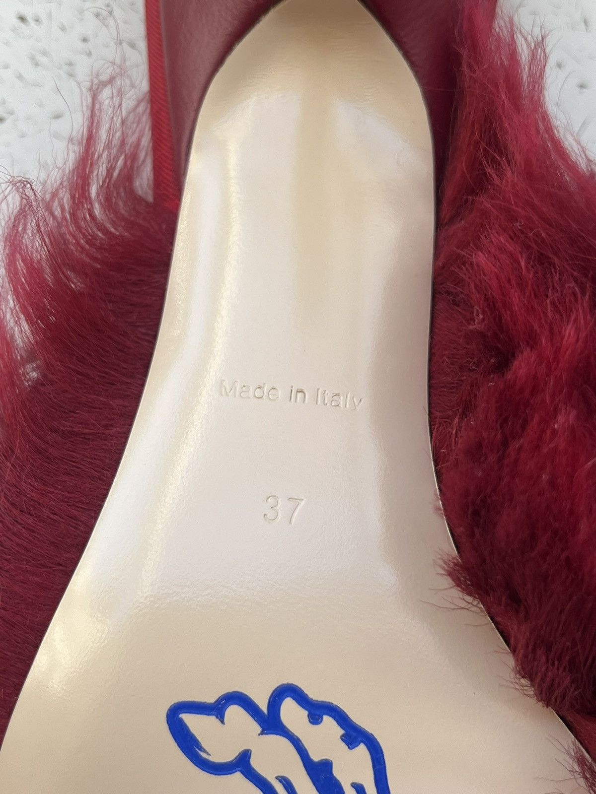 Burberry NWT Eu Size 37 Uk Size 4 Burberry Faux Fur RedHeels Slippers Size US 7 / IT 37 - 8 Thumbnail