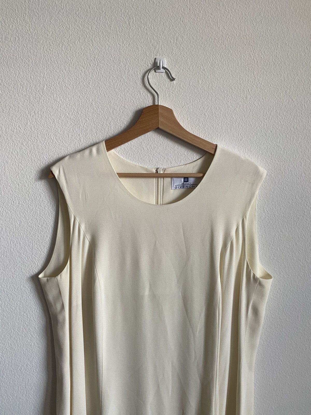 Givenchy Vintage Givenchy En Plus Midi Dress Size L / US 10 / IT 46 - 4 Thumbnail