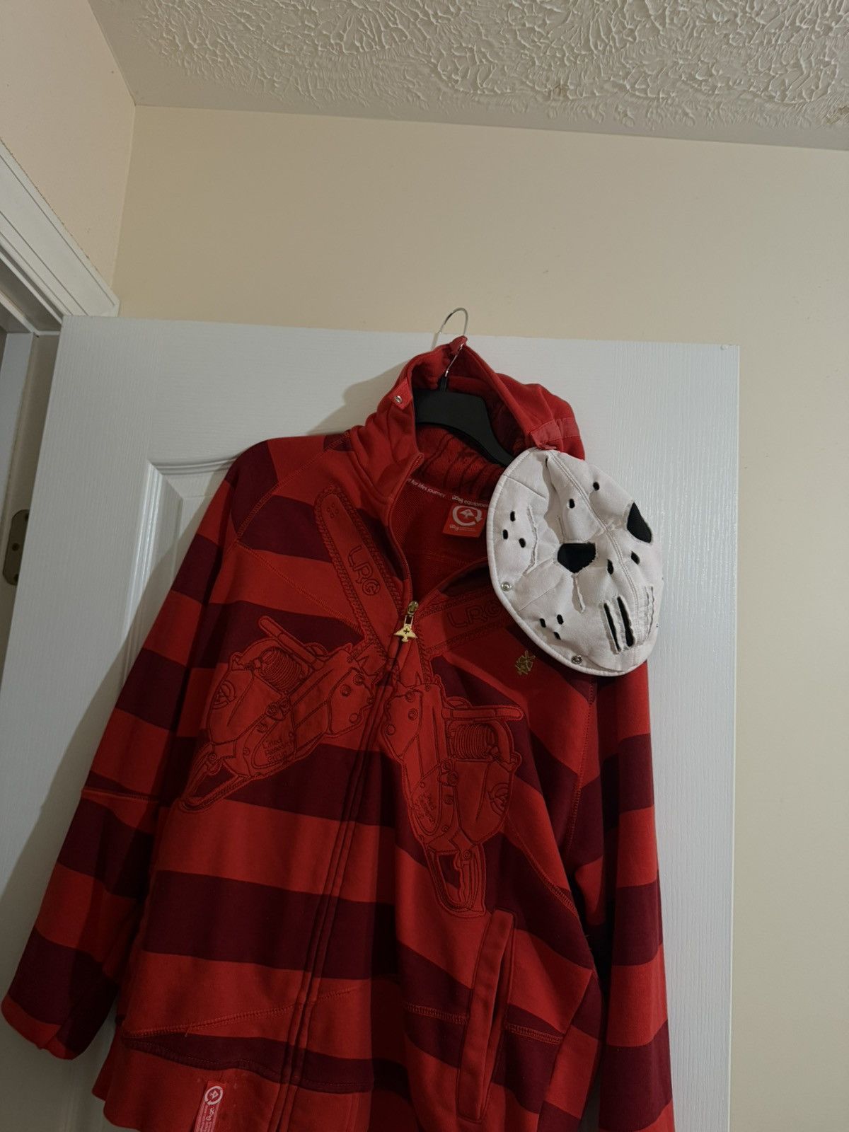 LRG Vintage LRG “Friday the 47th” Full-Zip Hoodie (w/mask) Size US M / EU 48-50 / 2 - 1 Thumbnail