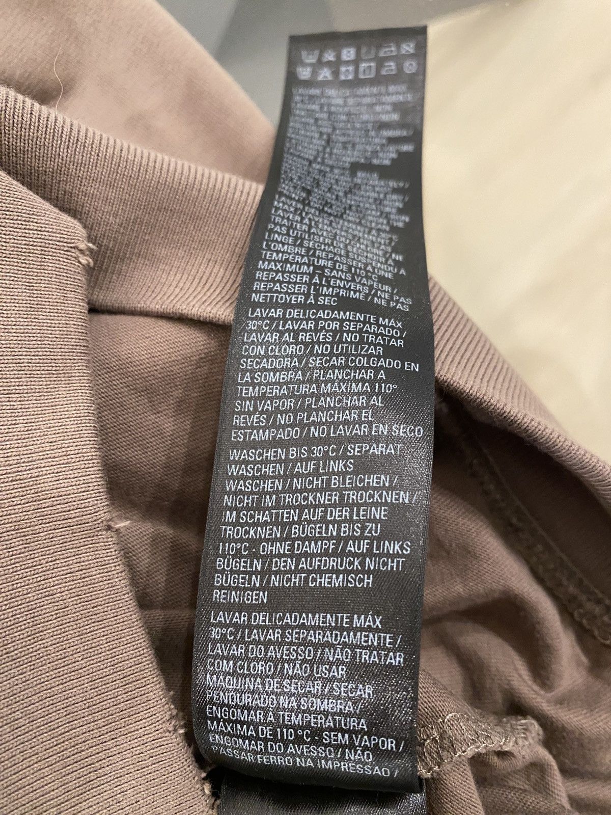 Balenciaga Balenciaga Caps Destroyed Hoodie Size US XS / EU 42 / 0 - 7 Thumbnail