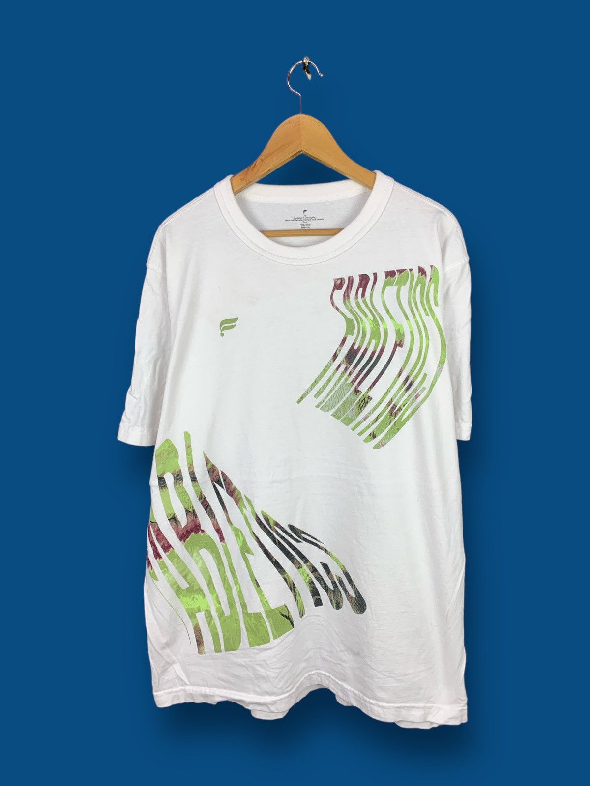 Fabletics Steals! Fabletics Script Tee All Over Print Streetwear Size US XL / EU 56 / 4 - 1 Thumbnail
