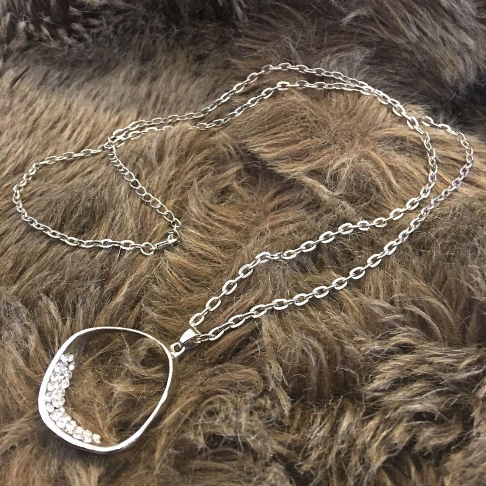 Jewelry Silver rhinestone shadow box pendant on chain Size ONE SIZE - 8 Thumbnail