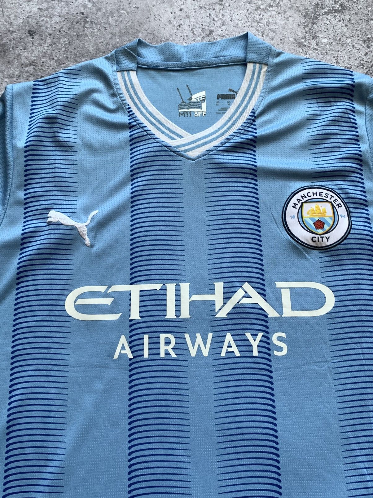 Puma 🔥PUMA MANCHESTER CITY 2023/24 HOME SOCCER JERSEY SHIRT Size US M / EU 48-50 / 2 - 3 Thumbnail