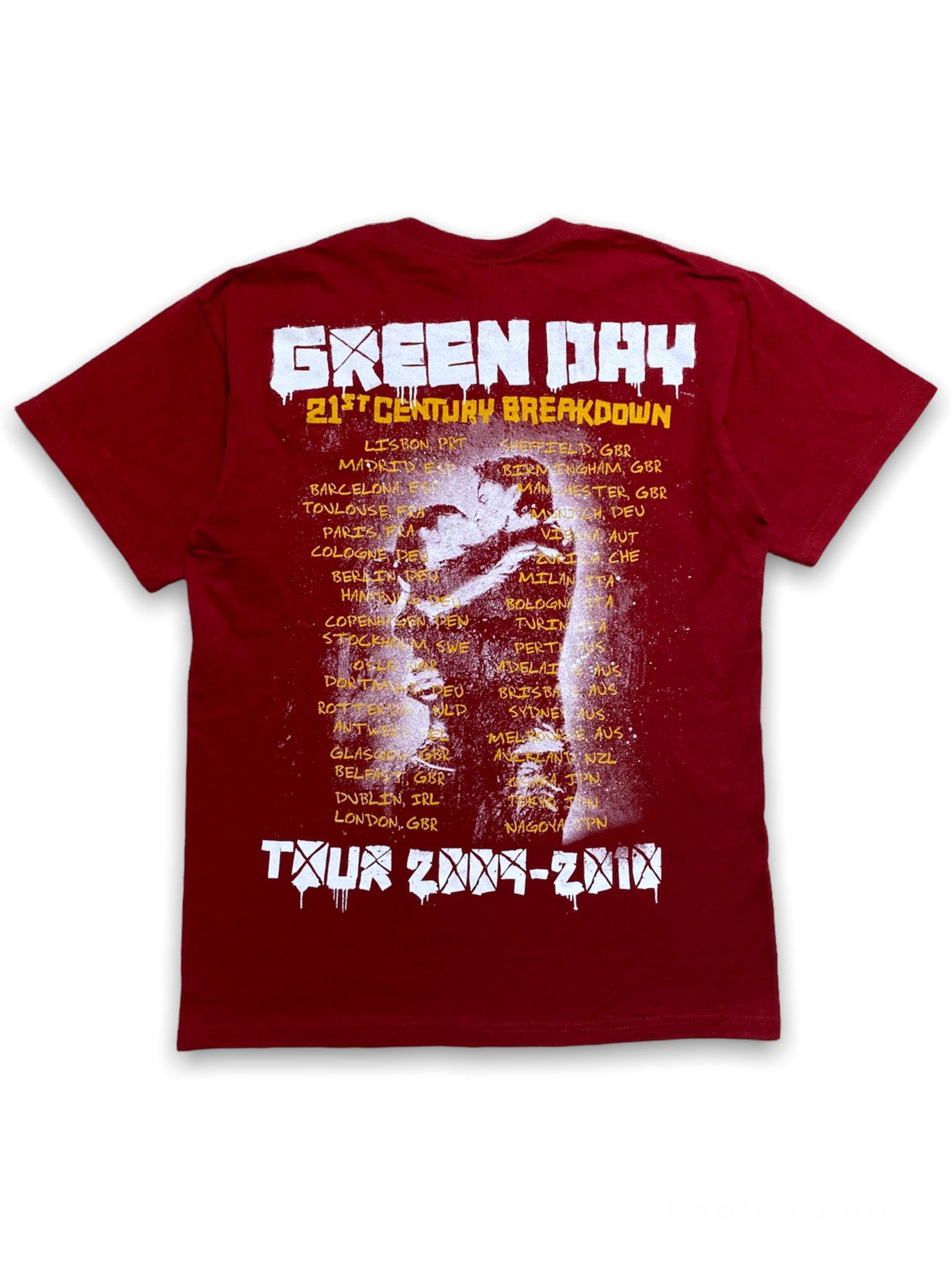 Band Tees × Vintage Green day red tshirt 2009 y2k 00s rock band century break Size US M / EU 48-50 / 2 - 2 Thumbnail