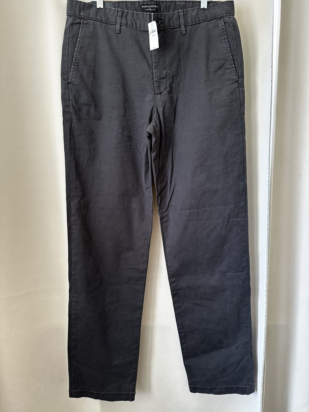 Banana Republic NEW Men's Banana Republic Chino Pants Gray 34x36 WITH TAGS Size US 34 / EU 50 - 1 Thumbnail
