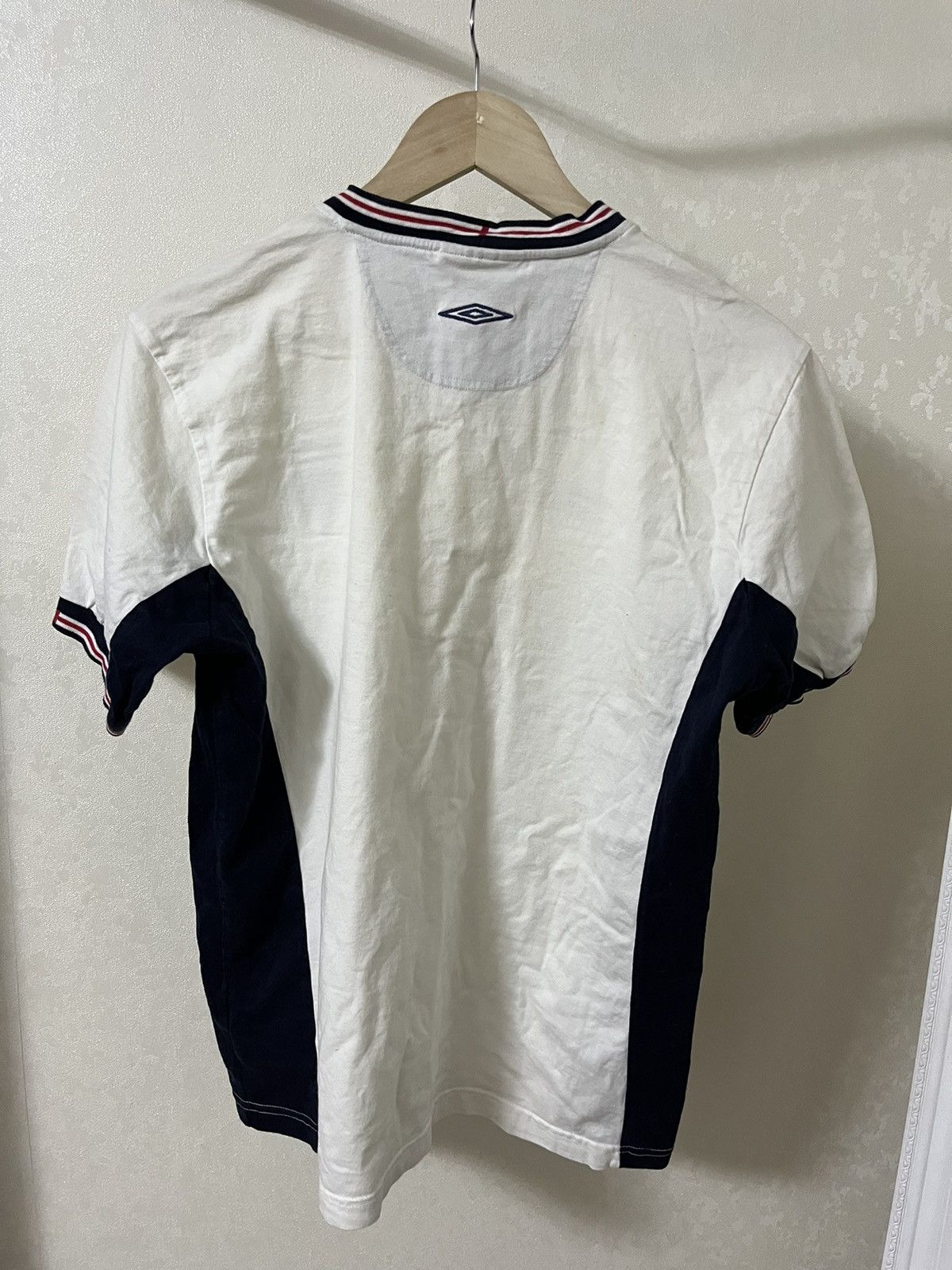 Umbro Umbro England Vintage 00s Training Jersey Size US M / EU 48-50 / 2 - 8 Thumbnail