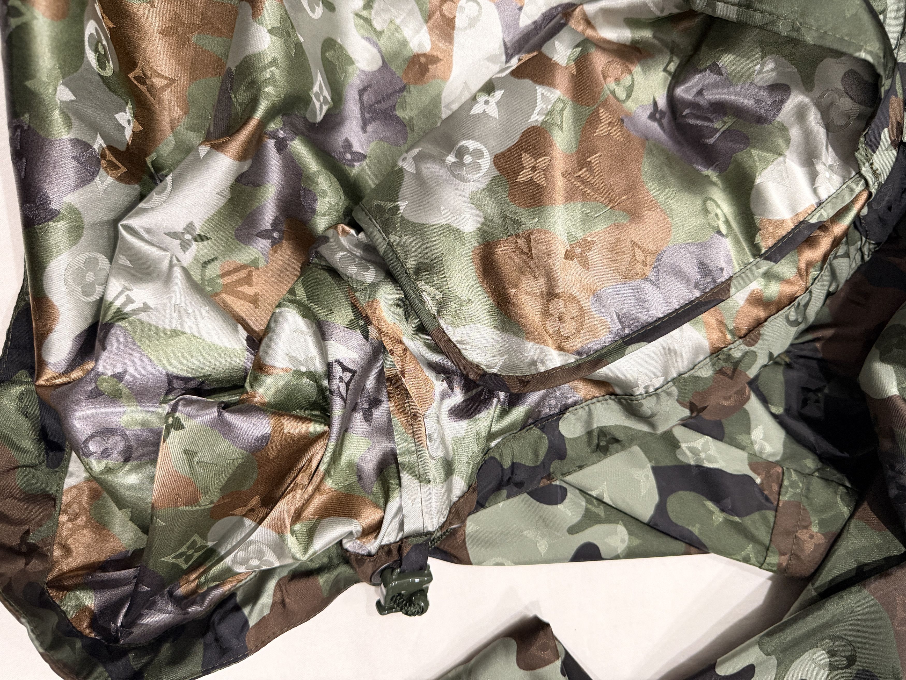 Louis Vuitton Louis Vuitton Green Camo Monogram Windbreaker Size US M / EU 48-50 / 2 - 4 Thumbnail