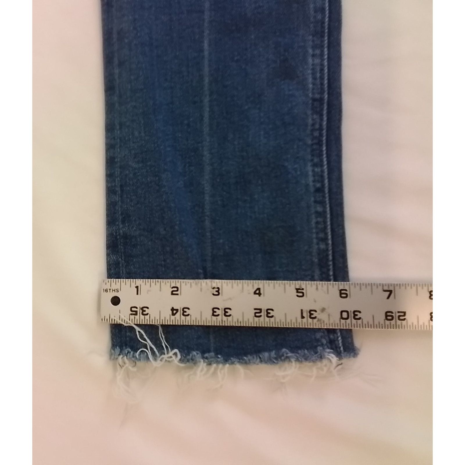 MOTHER Mother The Mid Rise Dazzler Jeans Women's 26" Medium Wash Size 26" / US 2 / IT 38 - 13 Thumbnail