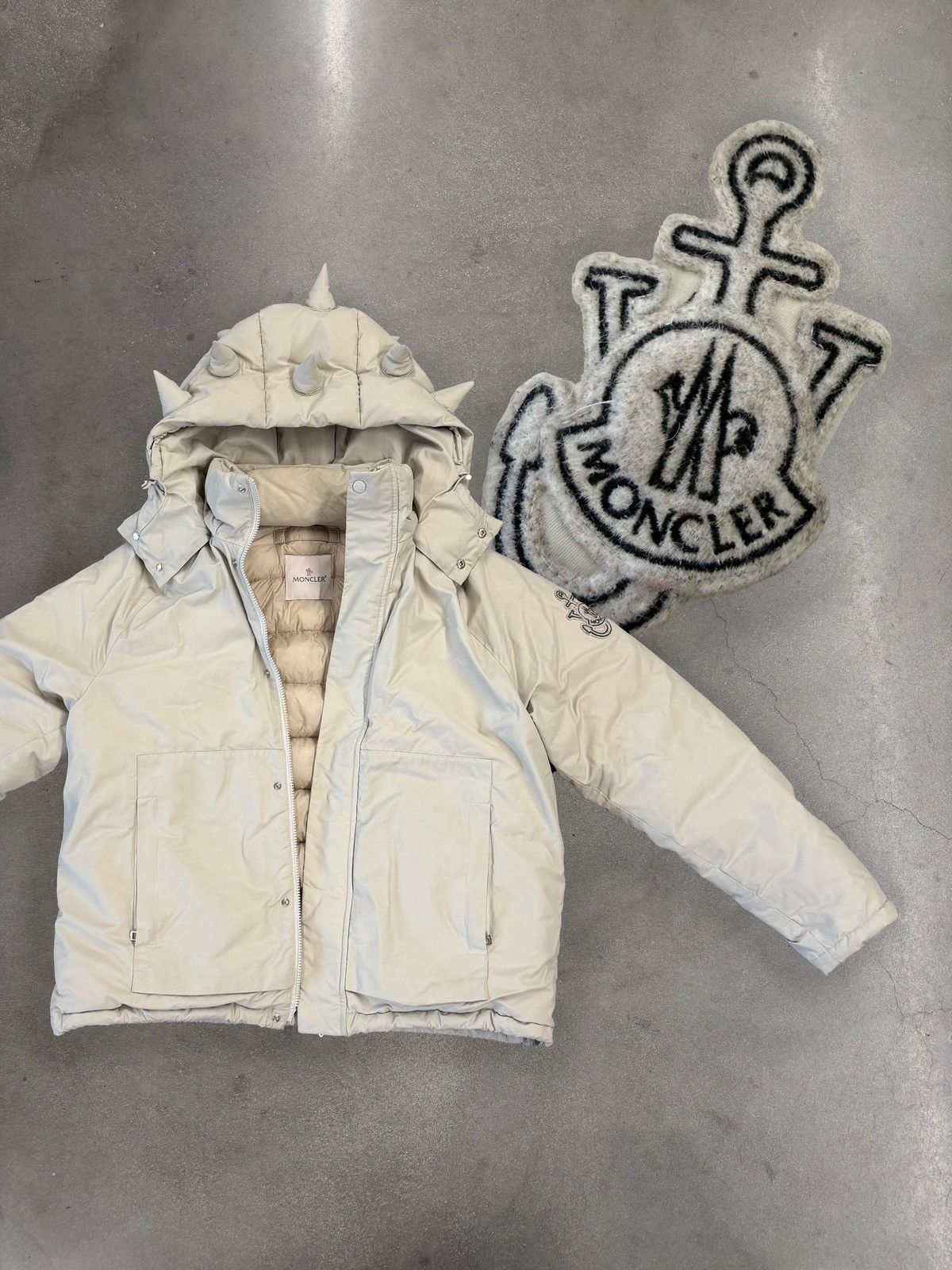 Moncler Genius Moncler GENUIS X JW Anderson Spike Ski Jacket Size US M / EU 48-50 / 2 - 1 Thumbnail