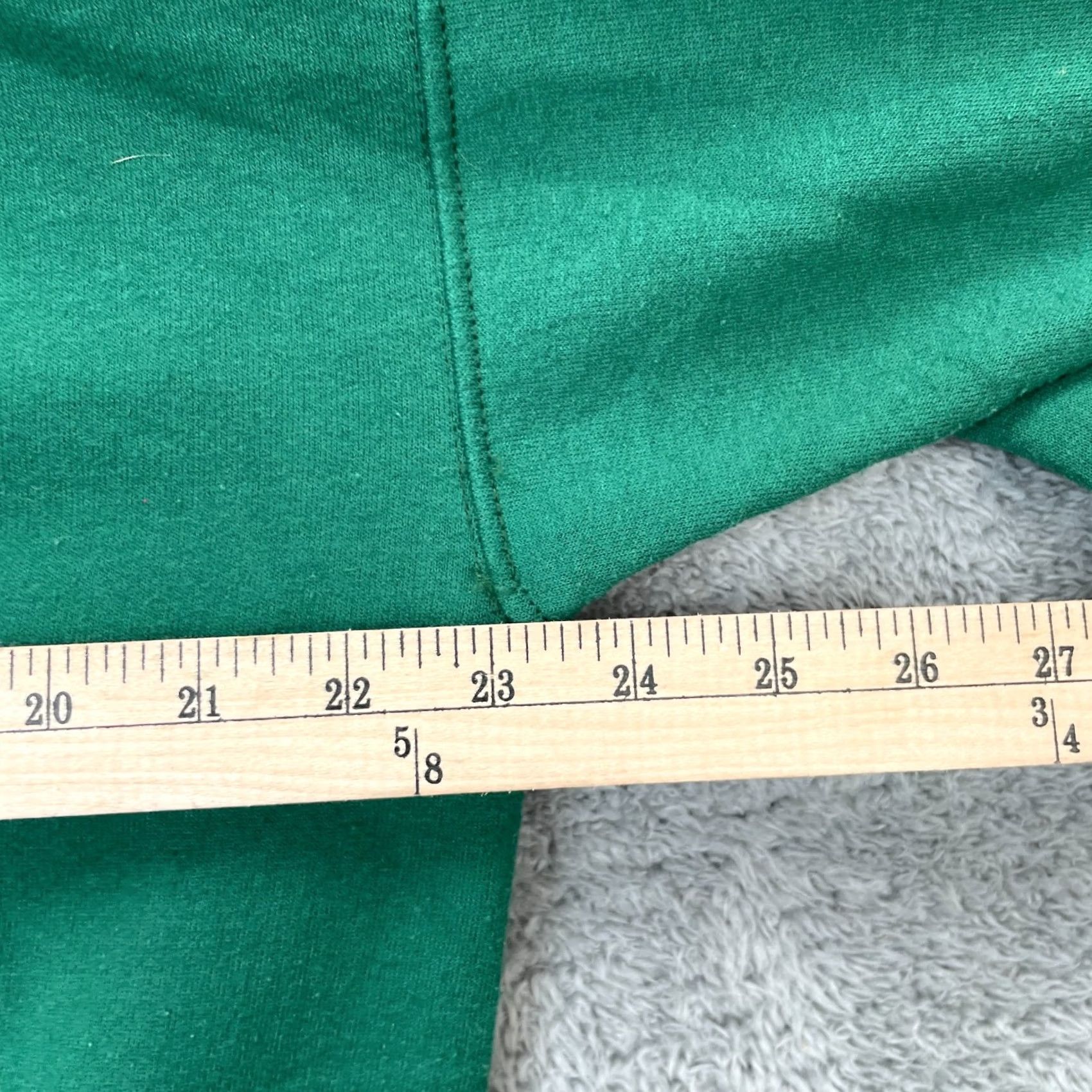 Hanes VINTAGE Hanes Sweatshirt Mens Large Green Christmas 80s 90s Logo Embroidered Graphic Print Crew Neck Pullover Fleece Coat Style Shirt Size US L / EU 52-54 / 3 - 8 Thumbnail