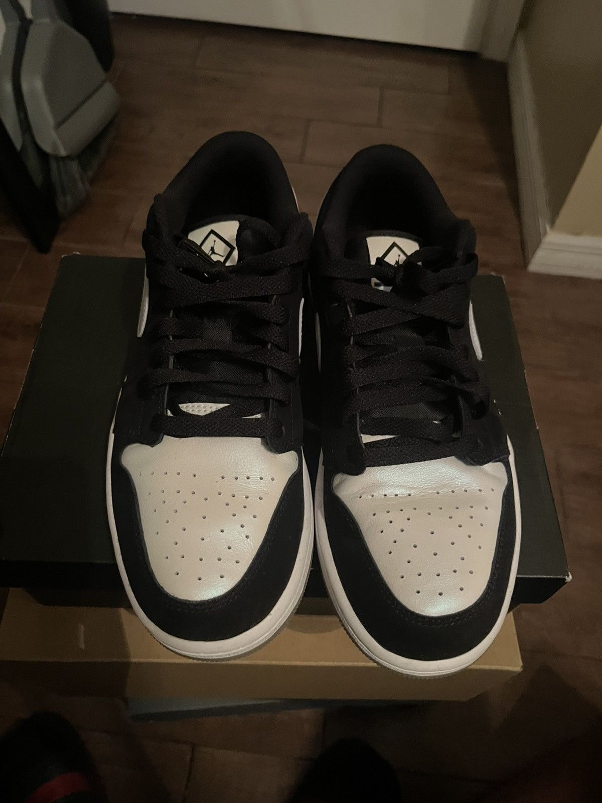 Jordan Brand Jordan 1 low Size US 8.5 / EU 41-42 - 1 Thumbnail