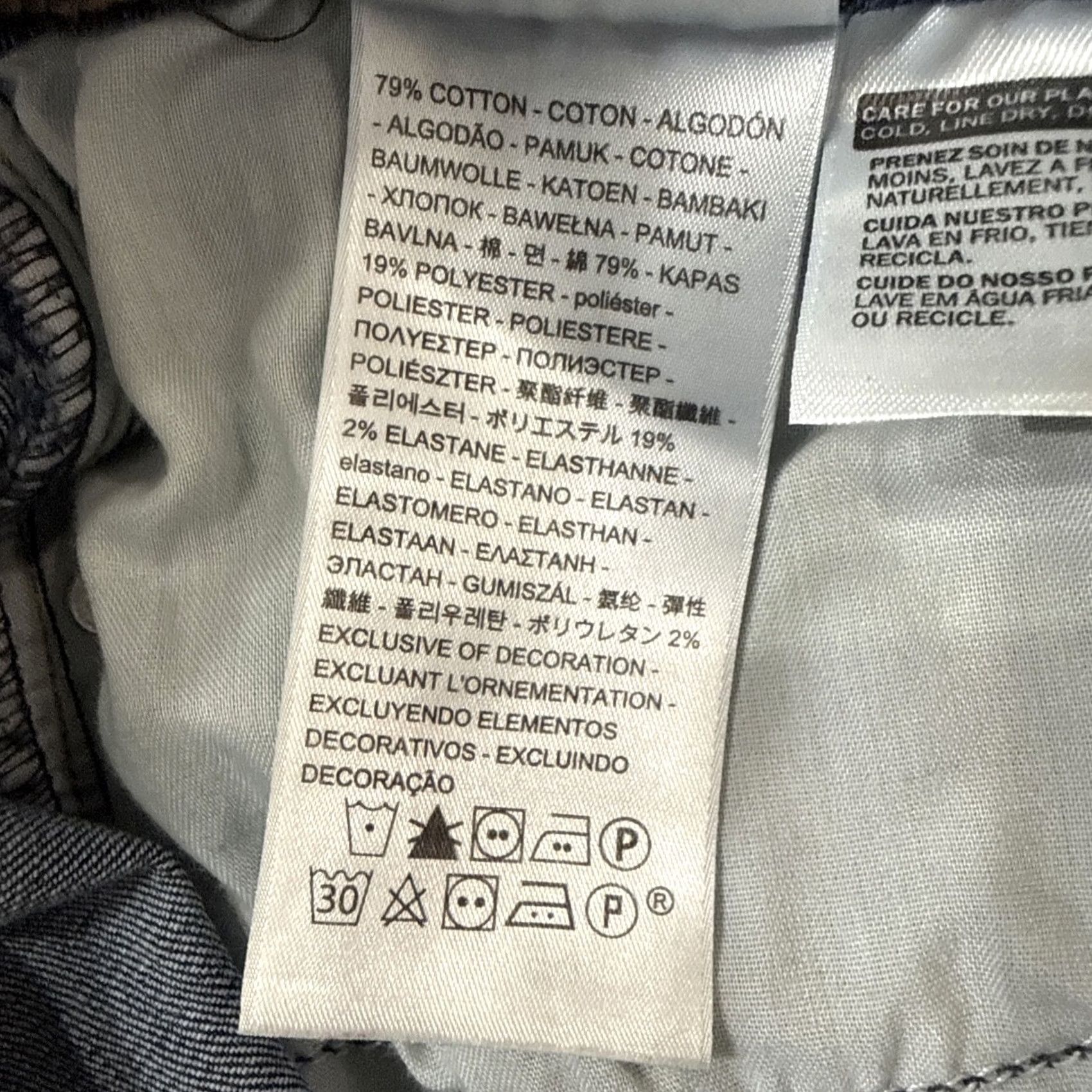 Denime VINTAGE Levi’s Levi Strauss Classic Straight Womens Jeans 18W Medium Wash Denim Jeans 5-Pocket High Rise Button Zip Plus Size Womens Size 40" / US 18 - 7 Thumbnail