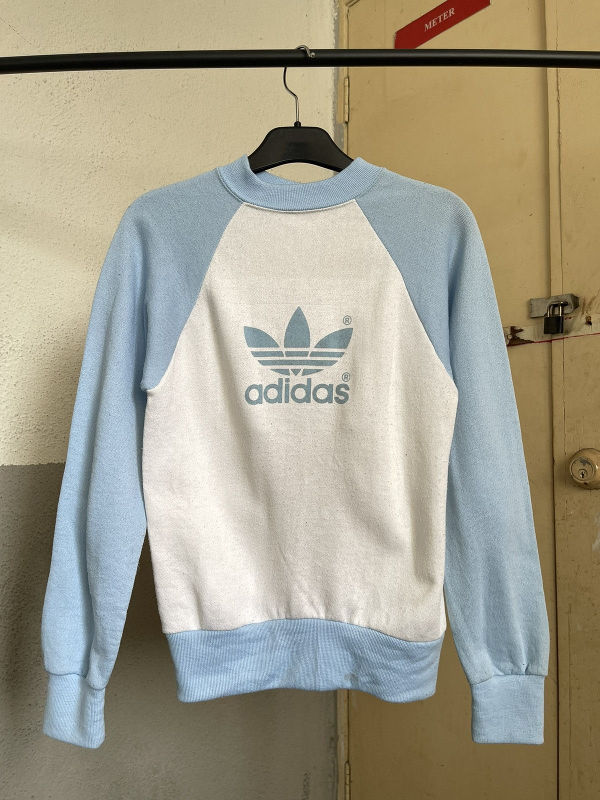 Adidas Vintage 80s Adidas Trefoil Baby Blue Sweatshirt Size M / US 6-8 / IT 42-44 - 1 Thumbnail