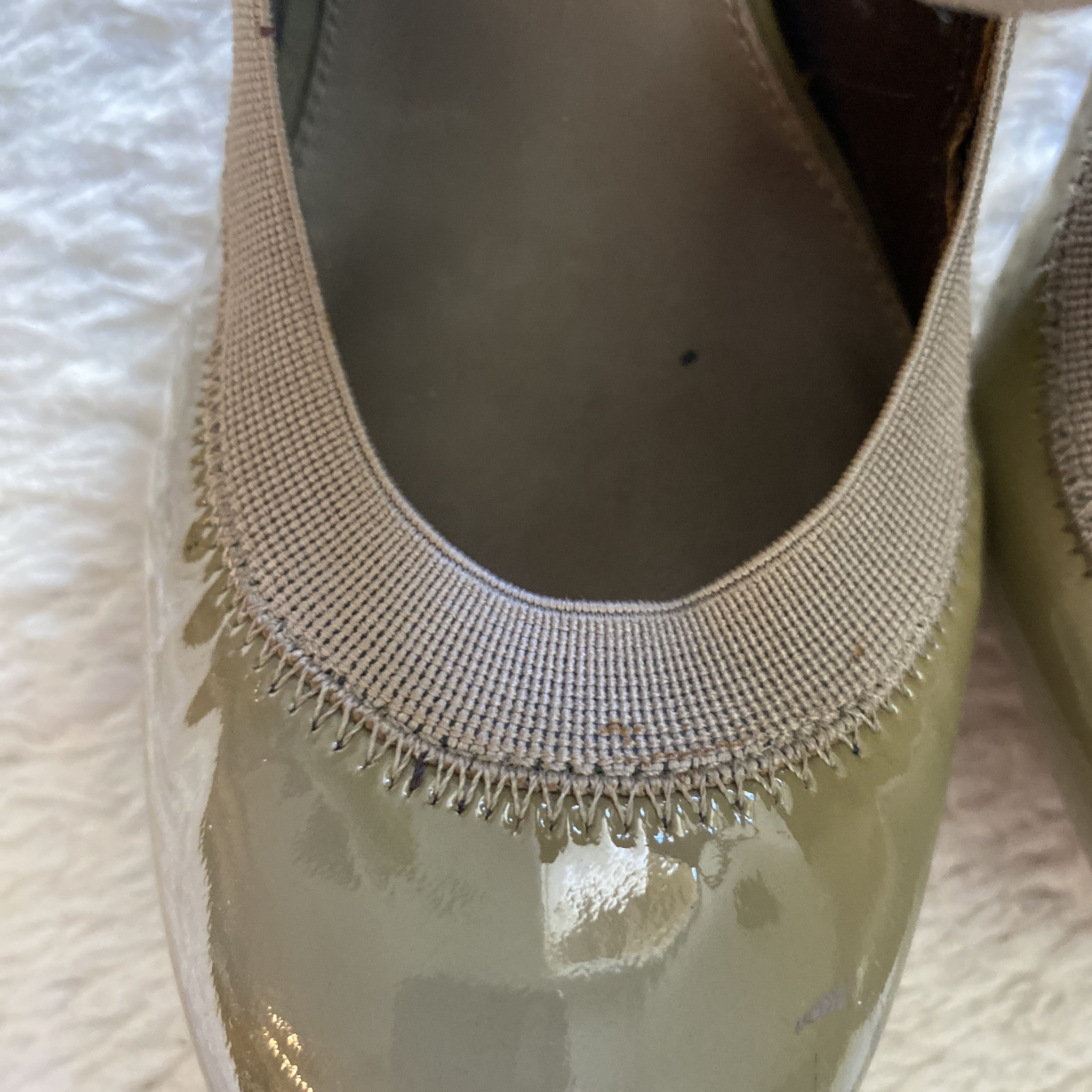 Bcbgmaxazria BCBGMAXAZRIA Olive Patent Leather Mary Jane Heels Size US 5.5 / IT 35.5 - 21 Thumbnail