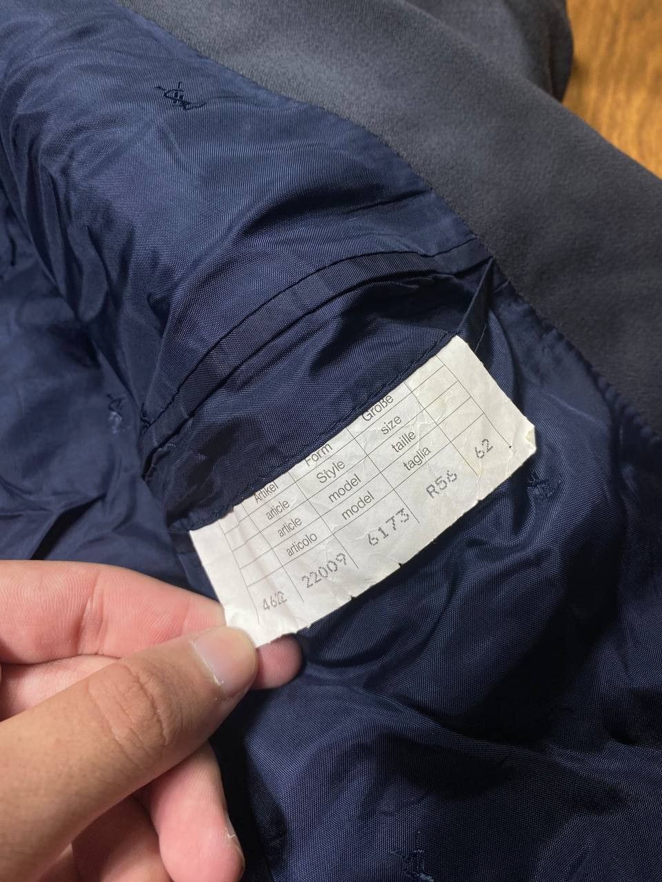 Yves Saint Laurent Yves Saint Laurent YSL Vintage Navy Blazer Size 46R - 2 Thumbnail