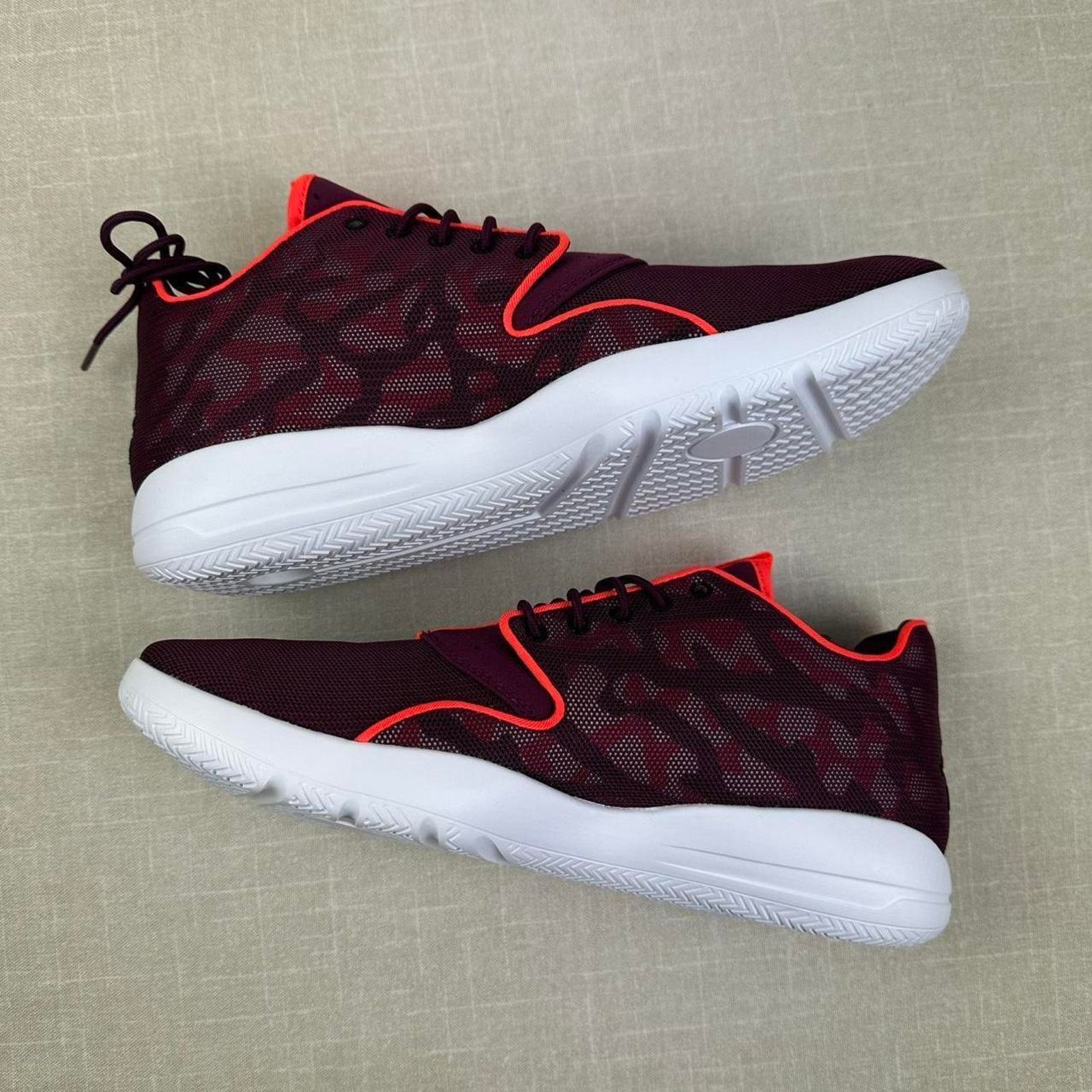 Jordan Brand 🤍 2015 Jordan Eclipse "Bordeaux" 8.5M Size US 8.5 / EU 41-42 - 4 Thumbnail