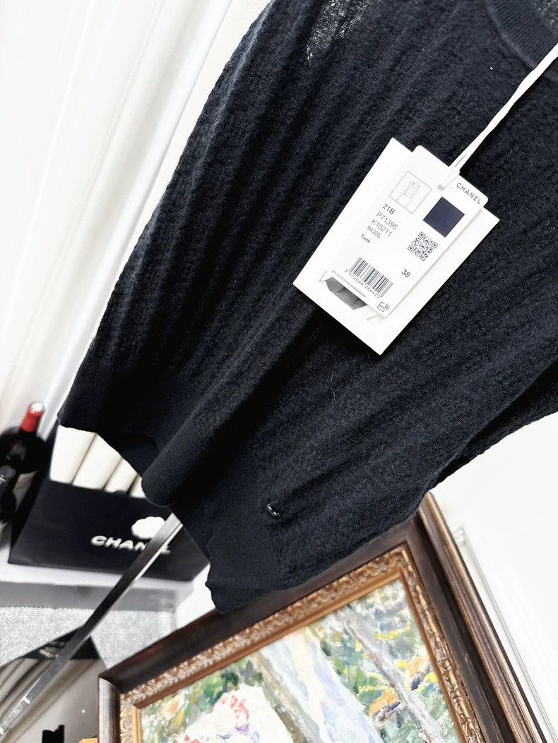 Chanel Chanel 21B love buckle black knitted sleeveless Size XS / US 0-2 / IT 36-38 - 2 Thumbnail