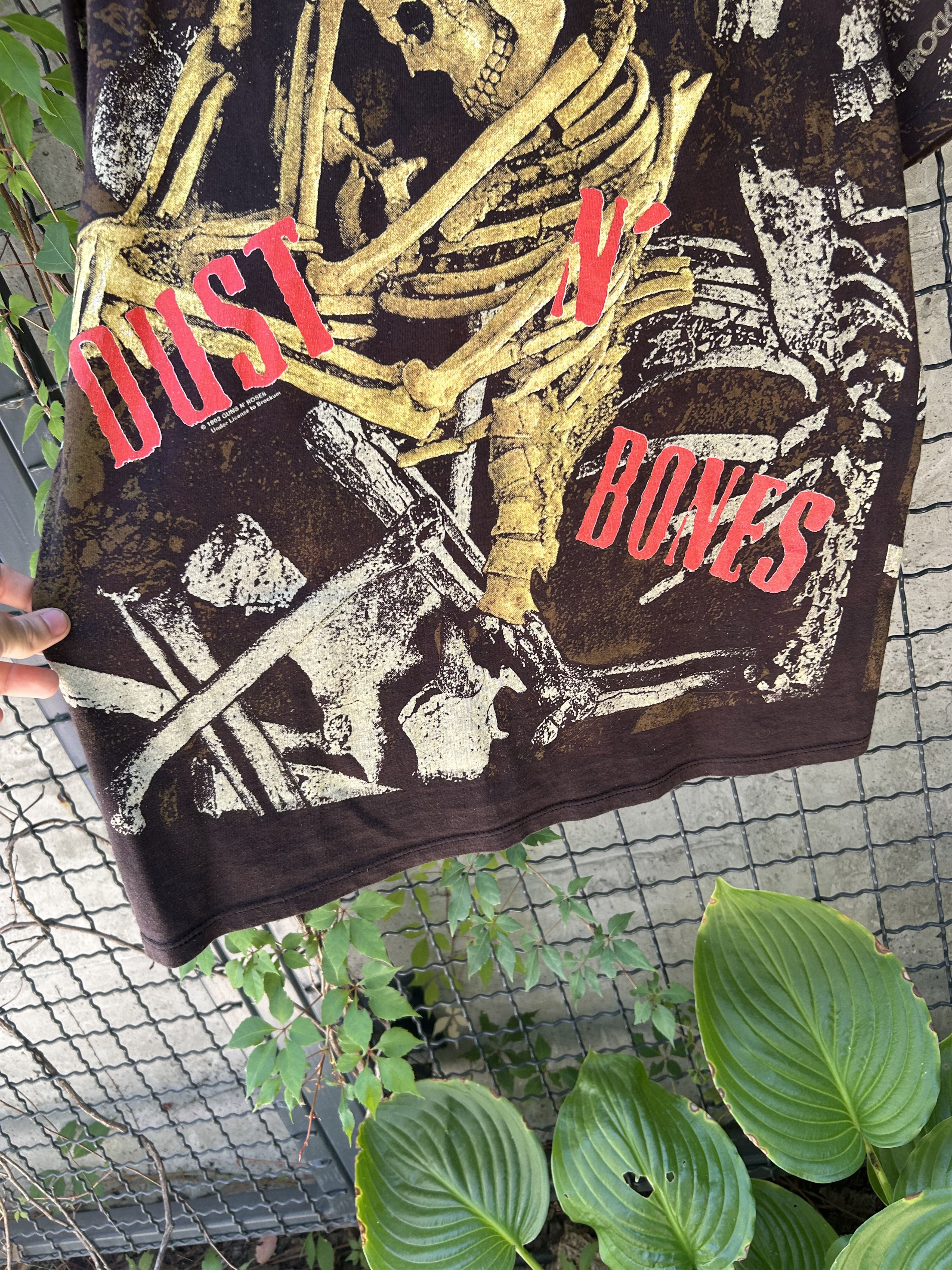 Band Tees Vintage 1992 Guns N Roses Rock Band All Over Print T-shirt Size US XL / EU 56 / 4 - 17 Thumbnail
