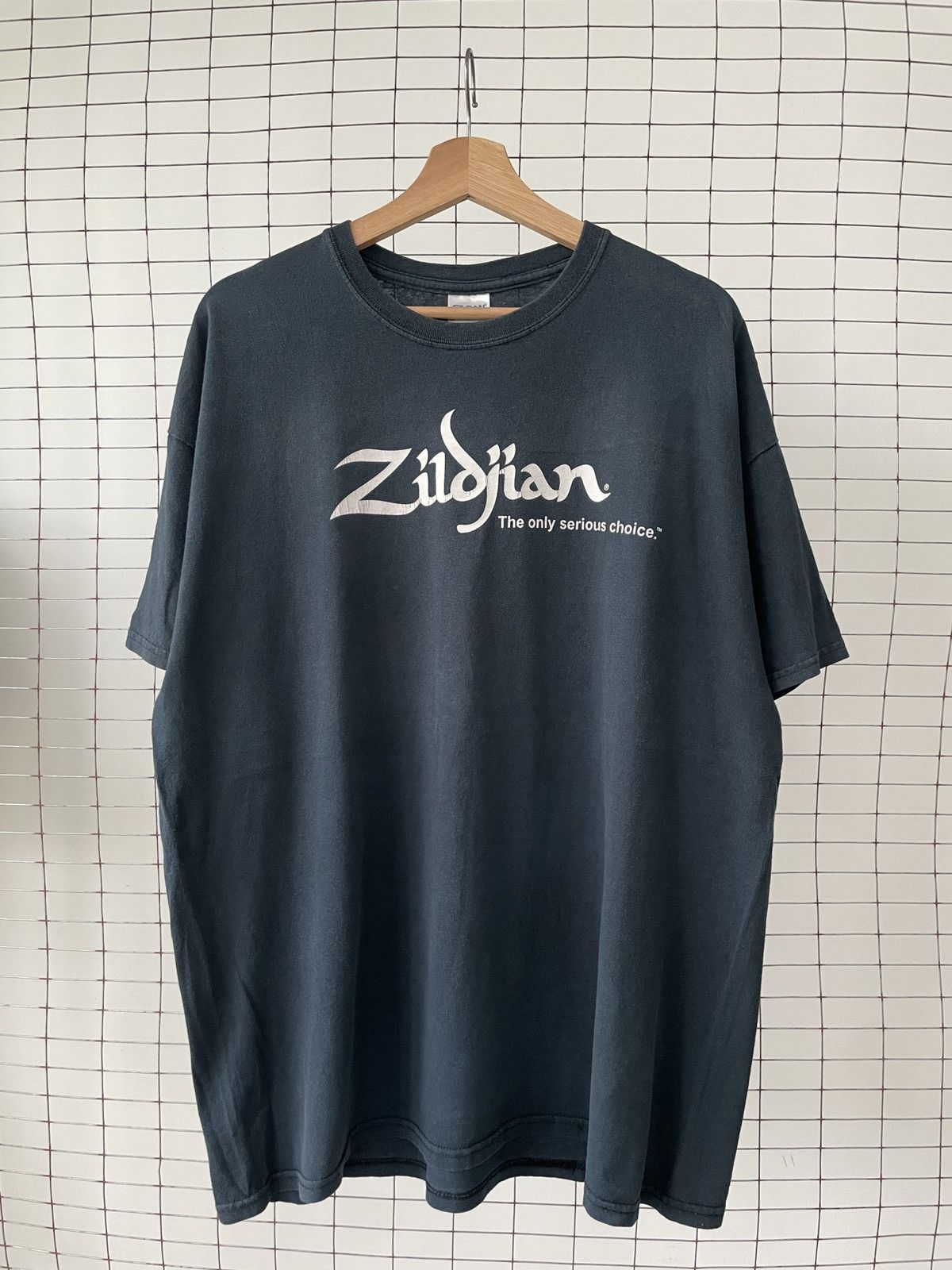 Band Tees Zildjian Drum T-Shirt Size US XL / EU 56 / 4 - 1 Thumbnail