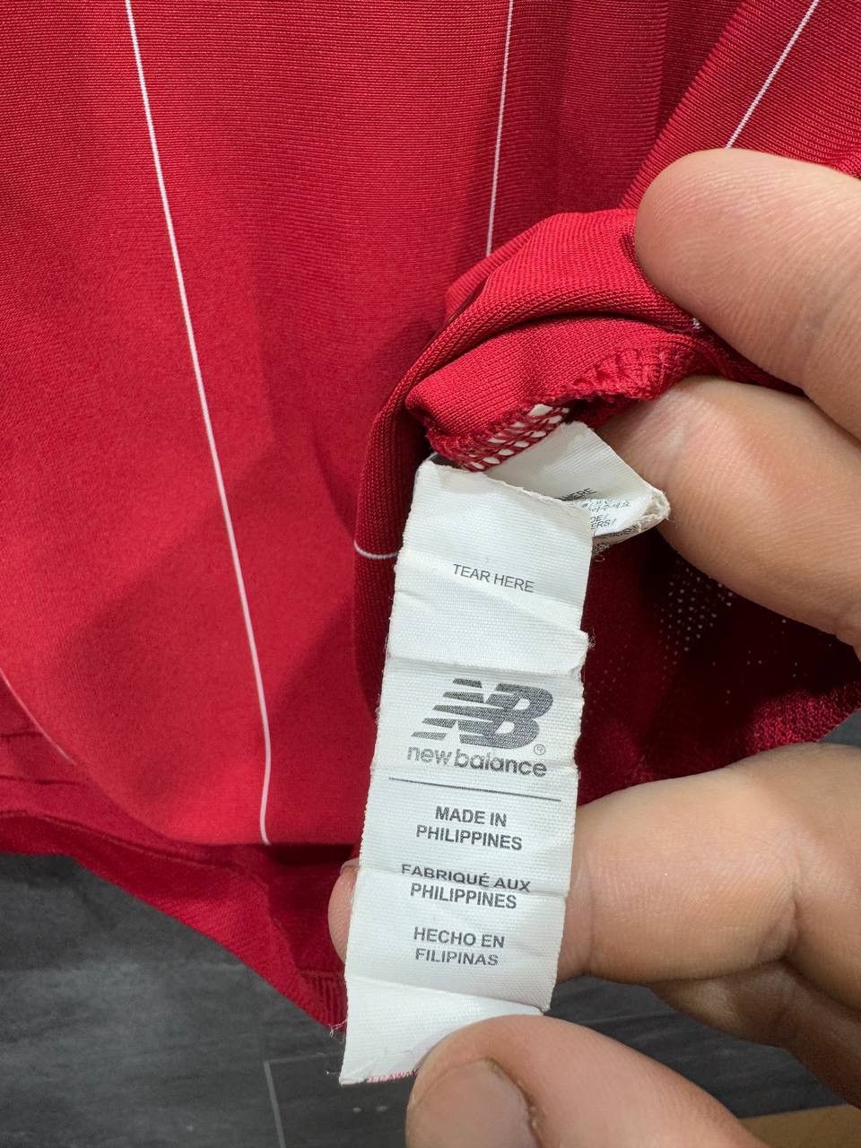 Other LIVERPOOL 2019/2020 HOME FOOTBALL SHIRT NEW BALANCE Size US S / EU 44-46 / 1 - 9 Thumbnail
