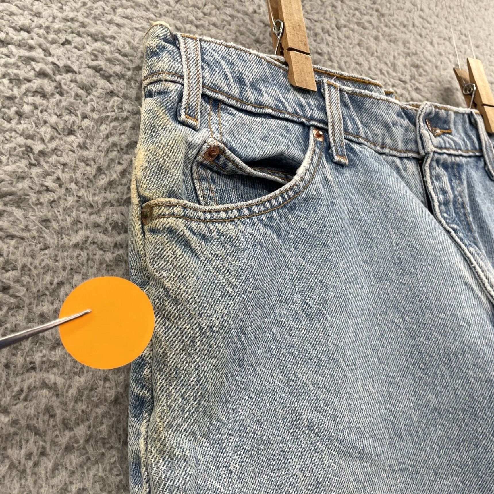 Levi's VTG Levi's 550 Jeans Men 33x30 Light Relaxed Baggy Taper Y2K 90's Workwear Levi's Jeans Men 33x30 Light Blue Vintage 80s 90s denim casual Size US 33 - 2 Thumbnail