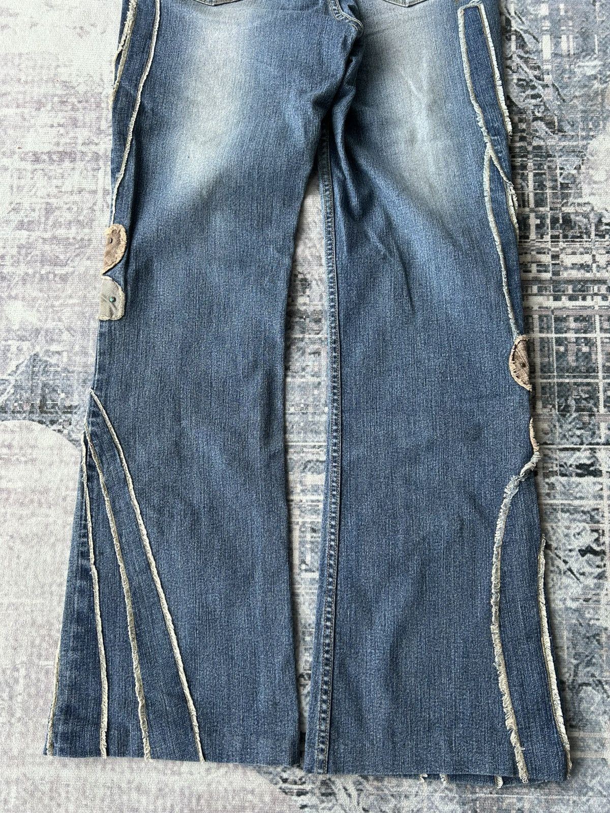 If Six Was Nine Embroidery Flower Flared Pants Size US 29 - 13 Thumbnail