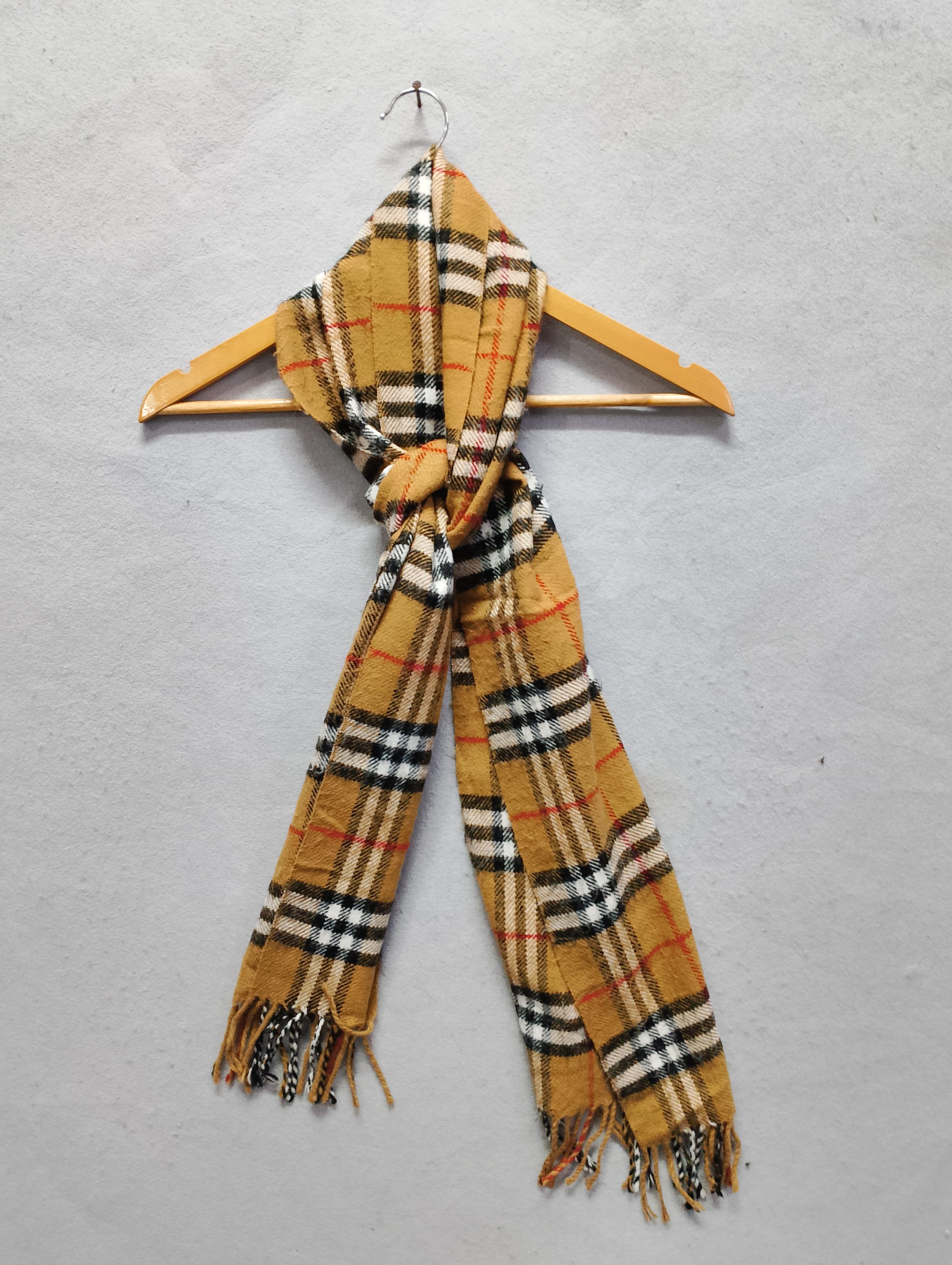 Burberry Vintage Burberry Nova Check Wool Scarf Made in England Size ONE SIZE - 4 Thumbnail