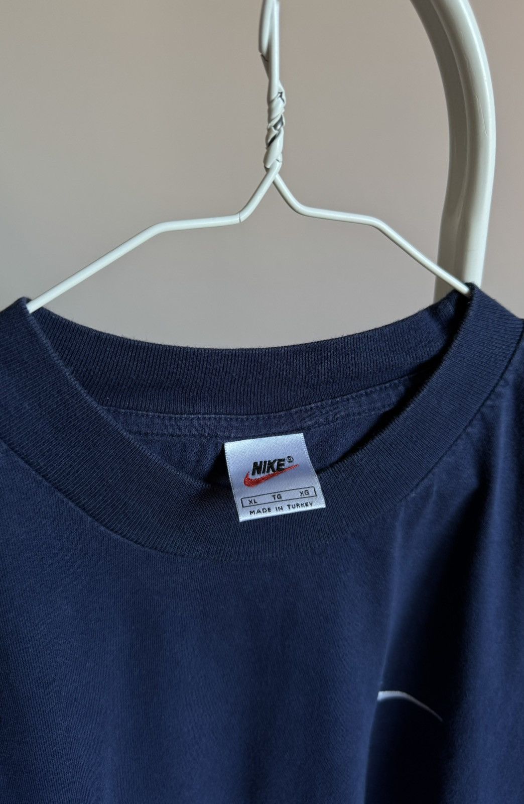 Nike 00s Vintage Nike Basic Small Logo Navy T-shirt Tee Size US XL / EU 56 / 4 - 3 Thumbnail