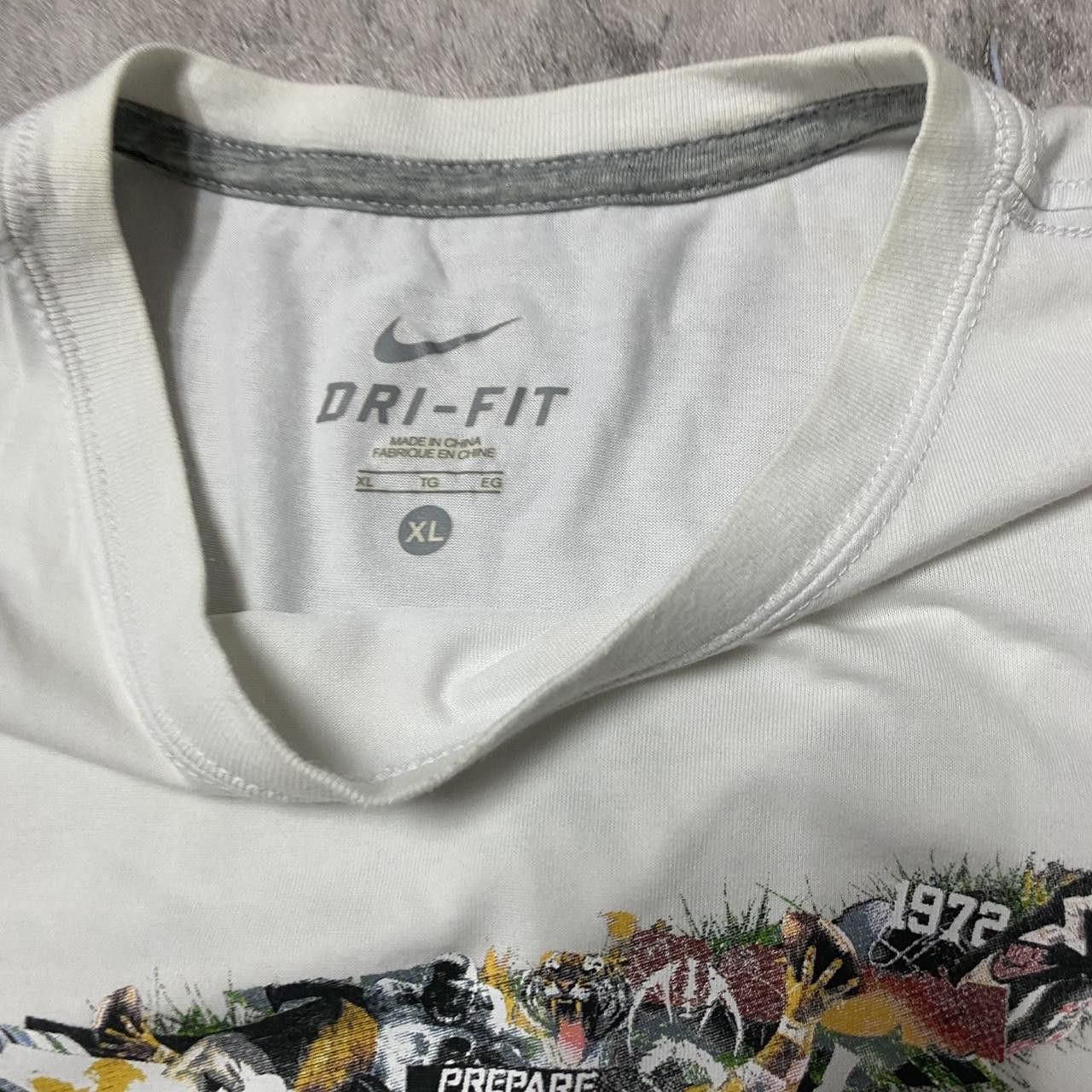 Nike White Nike Dri-Fit T-shirt with a bold design #sportswear Size US XL / EU 56 / 4 - 5 Thumbnail