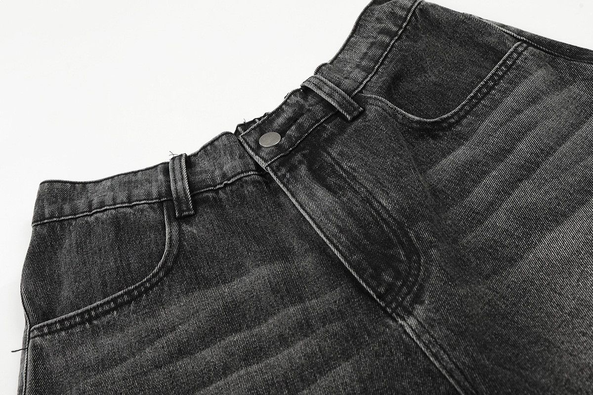 Vintage Men's straight-leg pocket cargo denim shorts Size US 32 / EU 48 - 3 Thumbnail
