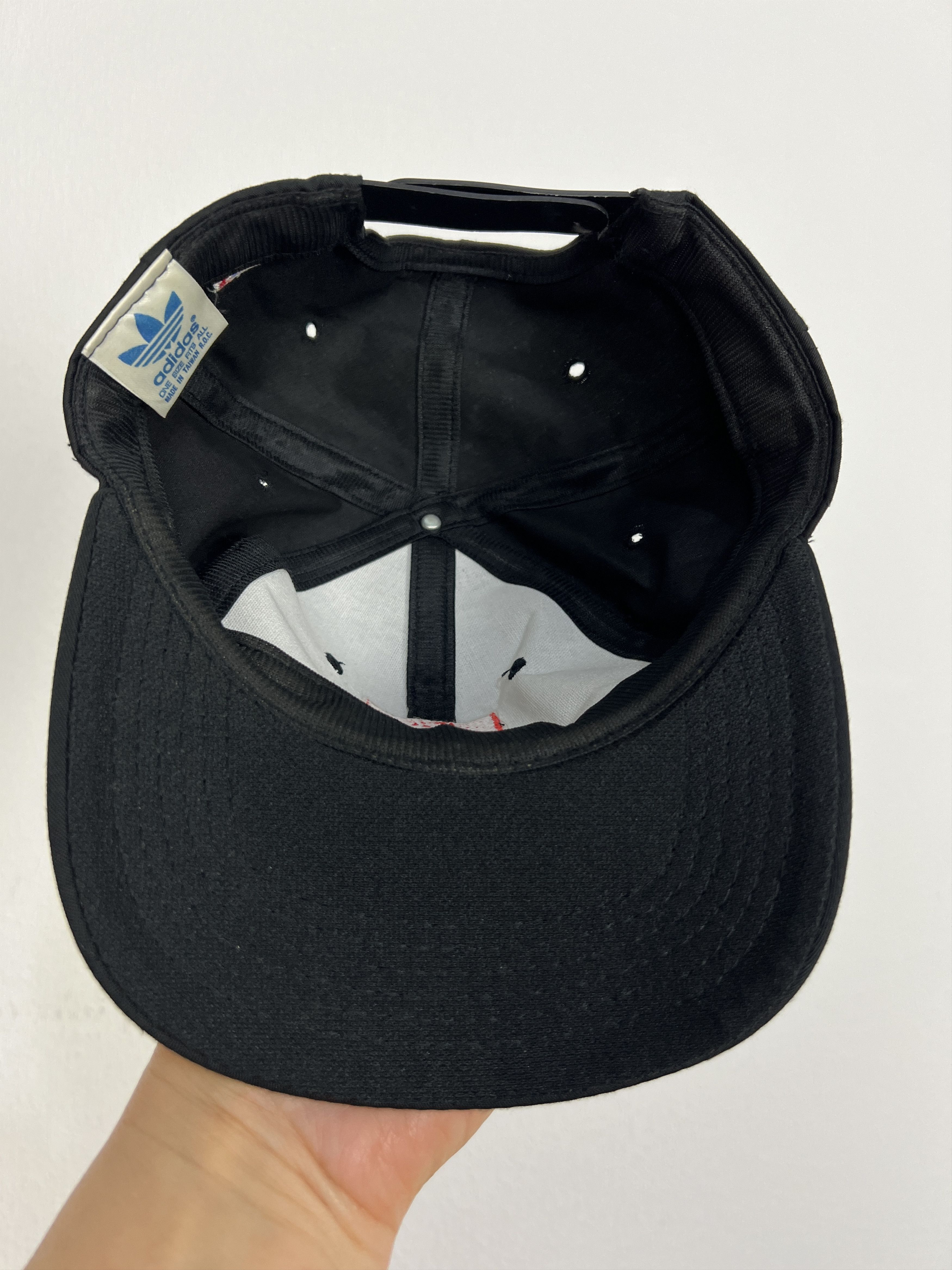Adidas Liverpool Soccer Football Cap Rare Snapback One Size Adult Size ONE SIZE - 9 Thumbnail