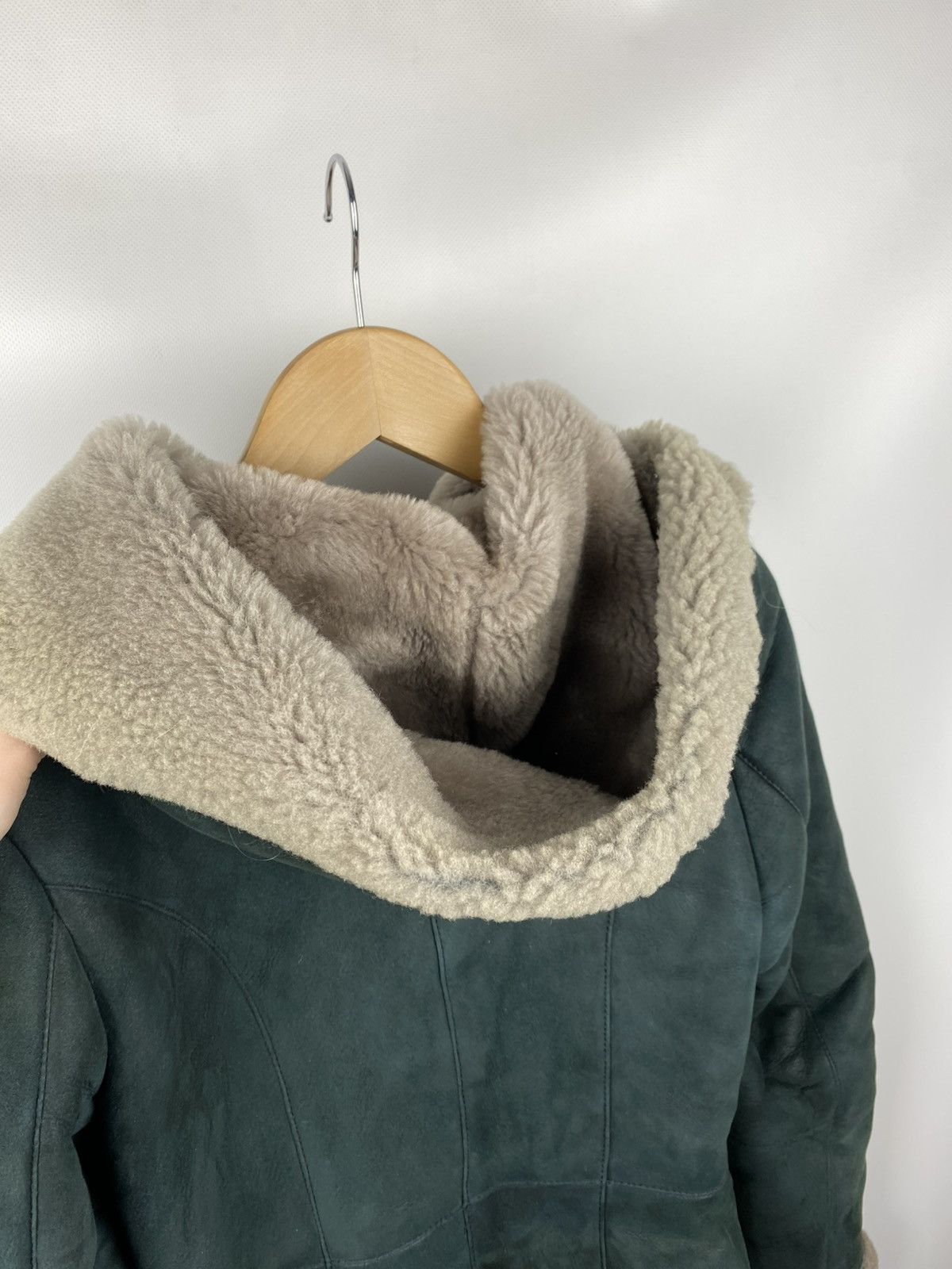 Vintage Vintage Avant-garde ladies shearling fur leather coat jacket Size S / US 4 / IT 40 - 16 Thumbnail