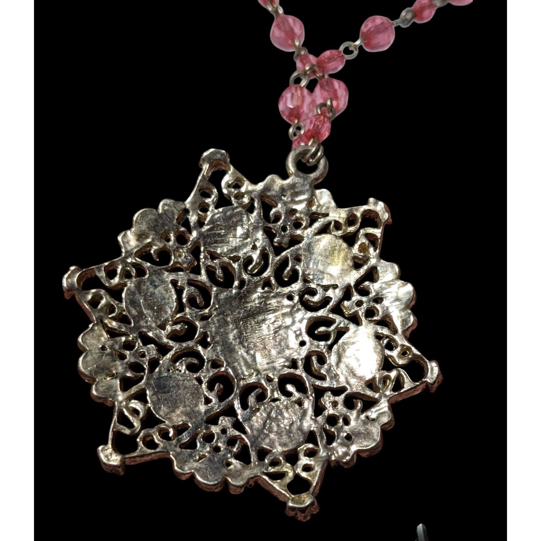 Other Vintage Coquette Pink And Silver Beaded Snowflake Necklace Size ONE SIZE - 7 Thumbnail