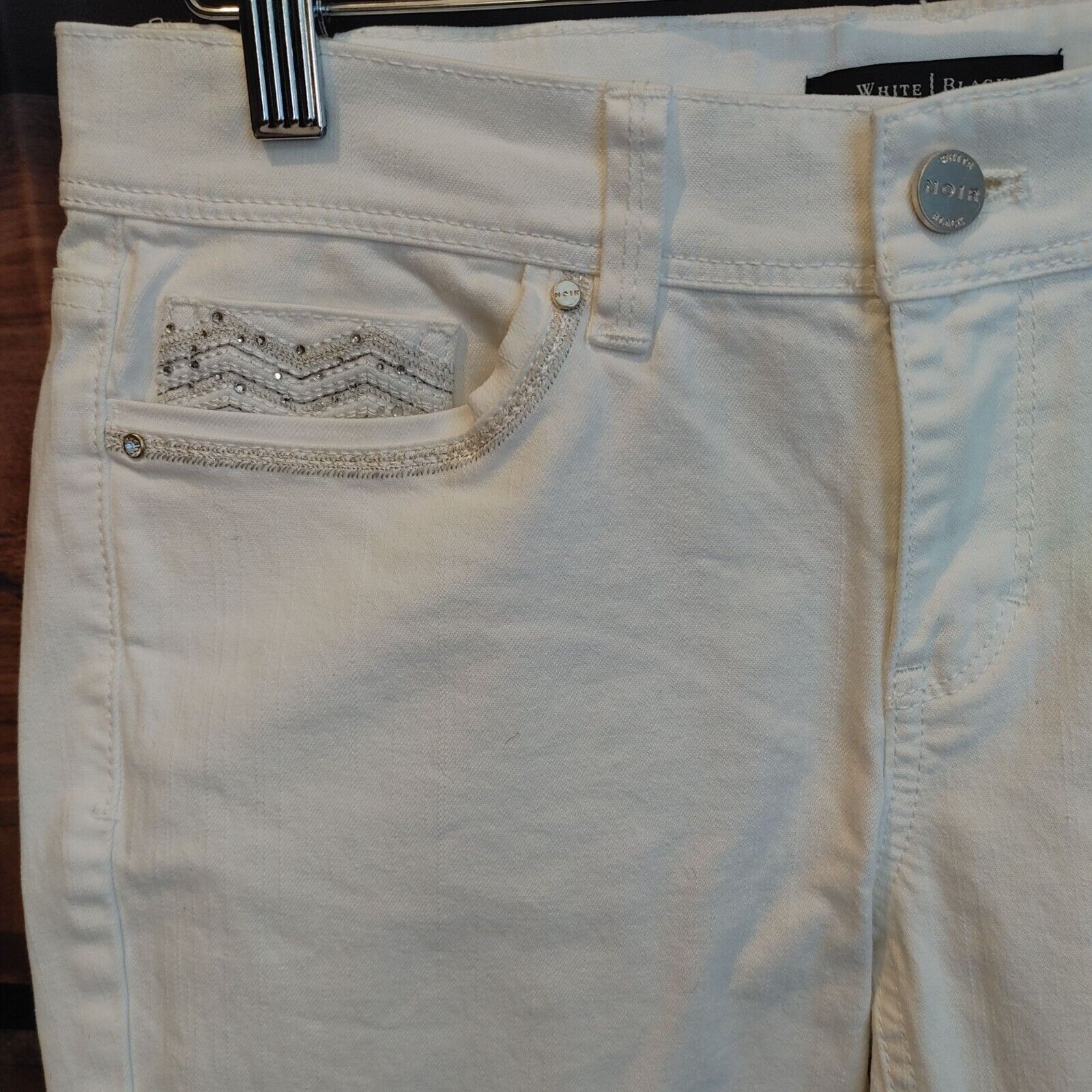 Other White House | Black Market Women's White Cropped Leg Jeans 4 Size 27" / US 4 / IT 40 - 2 Thumbnail