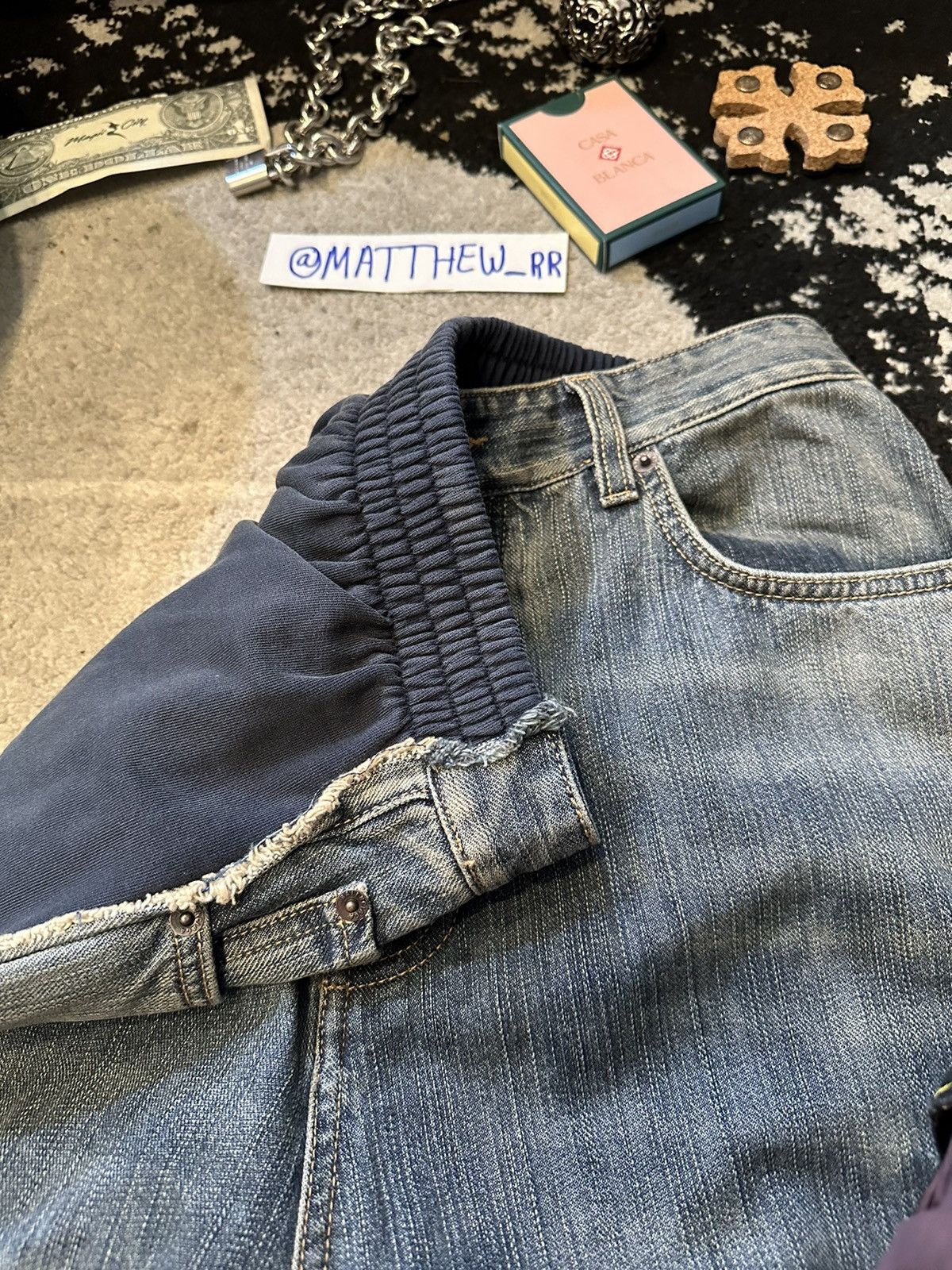 Balenciaga BALENCIAGA SS23 HYBRID DENIM NAVY SWEATPANTS Size US 32 / EU 48 - 6 Thumbnail