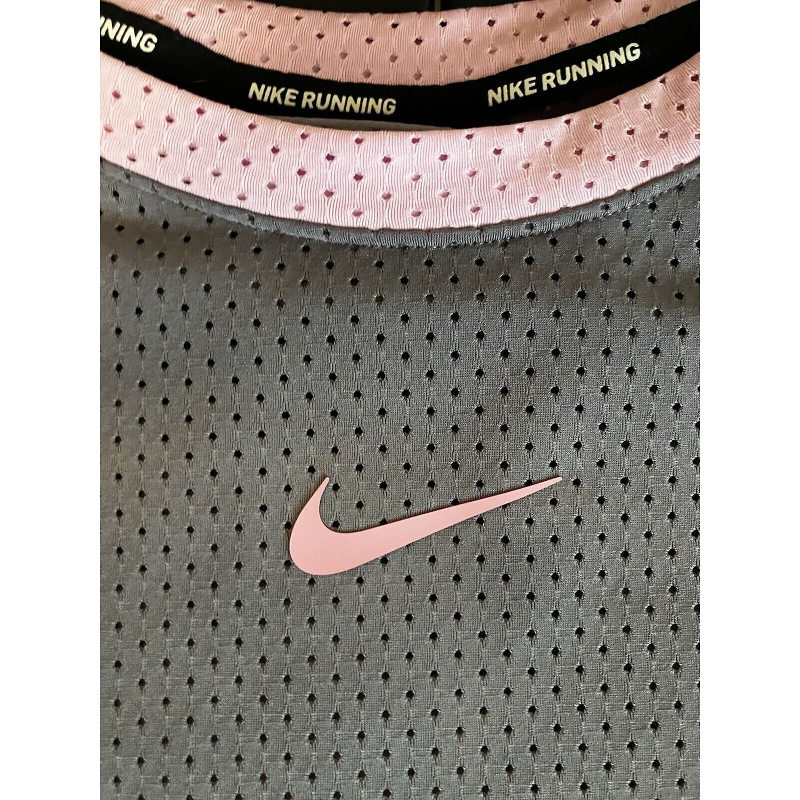 Nike Nike Woman’s Crop Top Medium athletic Shirt long sleeve Size S / US 4 / IT 40 - 5 Thumbnail