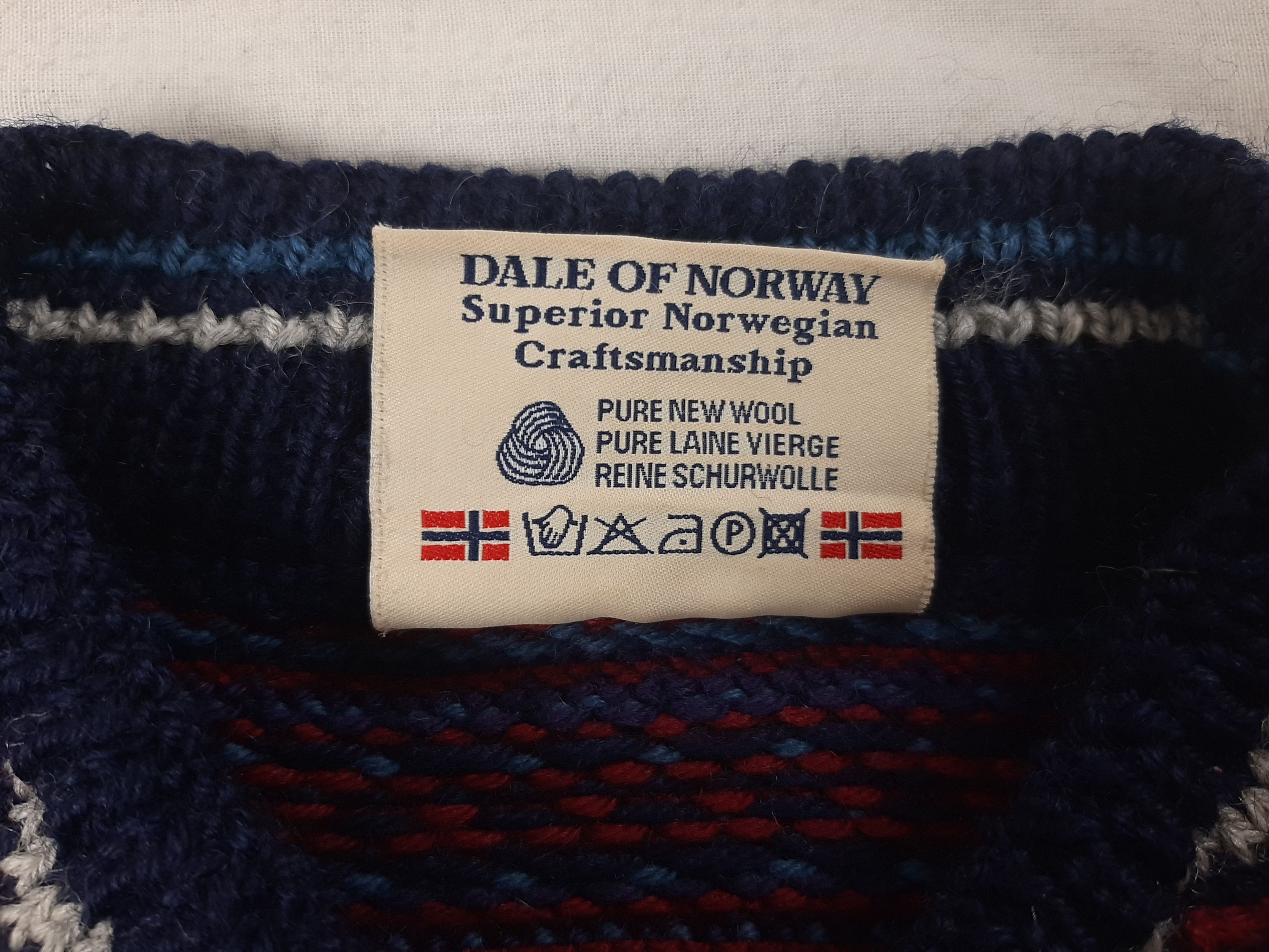 Dale Of Norway Vintage Dale of Norway Trondheim 1997 Jumper Navy Men's M Size US M / EU 48-50 / 2 - 8 Thumbnail