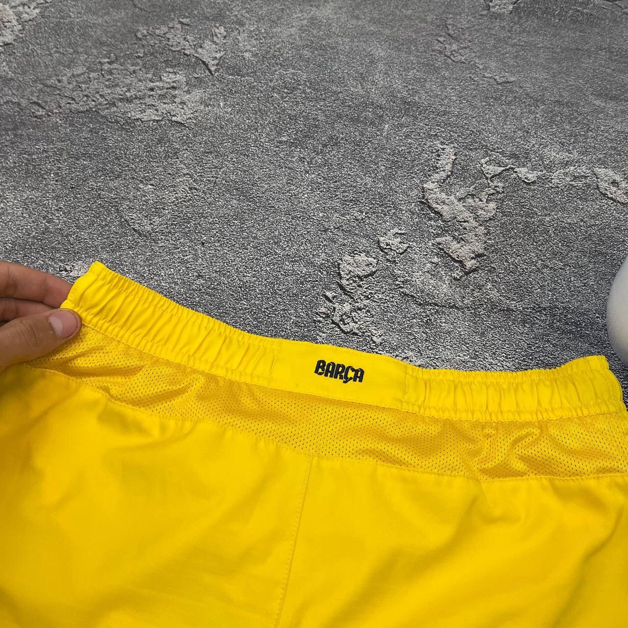 Nike Vintage Yellow Nike Fc Barcelona Away 2012/2013 Shorts Size US 31 - 3 Thumbnail