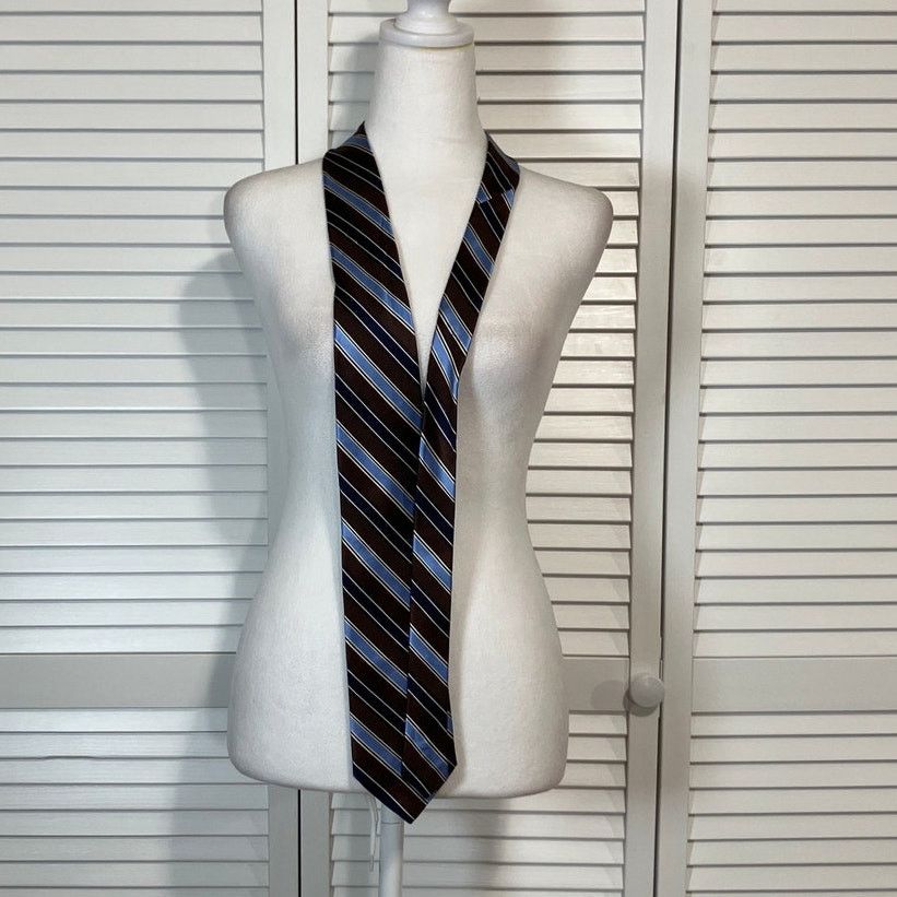 Roundtree & Yorke Roundtree & Yorke Preppy Striped Silk Men Necktie 58 ½” Size ONE SIZE - 2 Thumbnail