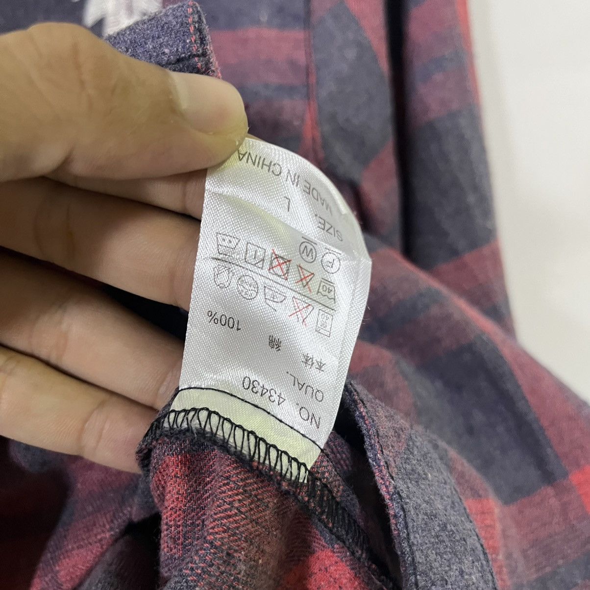 Native VINTAGE WESTERN WEAR PLAID FLANNEL NATIVE AMERICA SHIRT Size US M / EU 48-50 / 2 - 4 Thumbnail