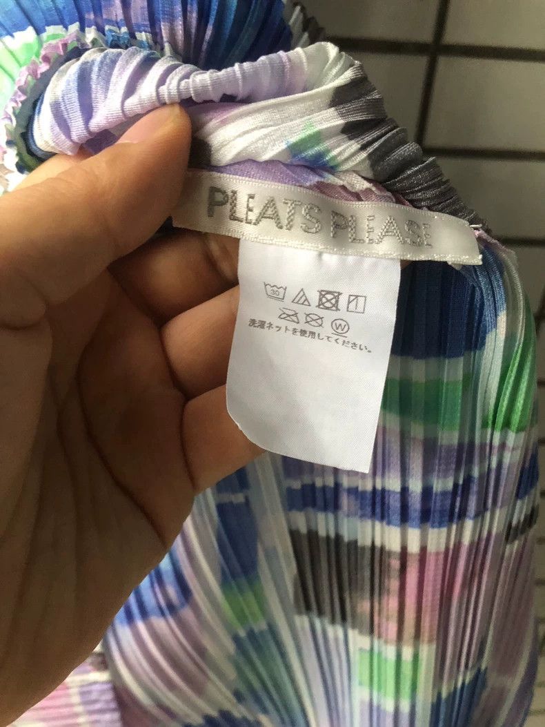 Issey Miyake Issey Miyake size:4 Blue and purple pleated vest Size XS / US 0-2 / IT 36-38 - 2 Thumbnail
