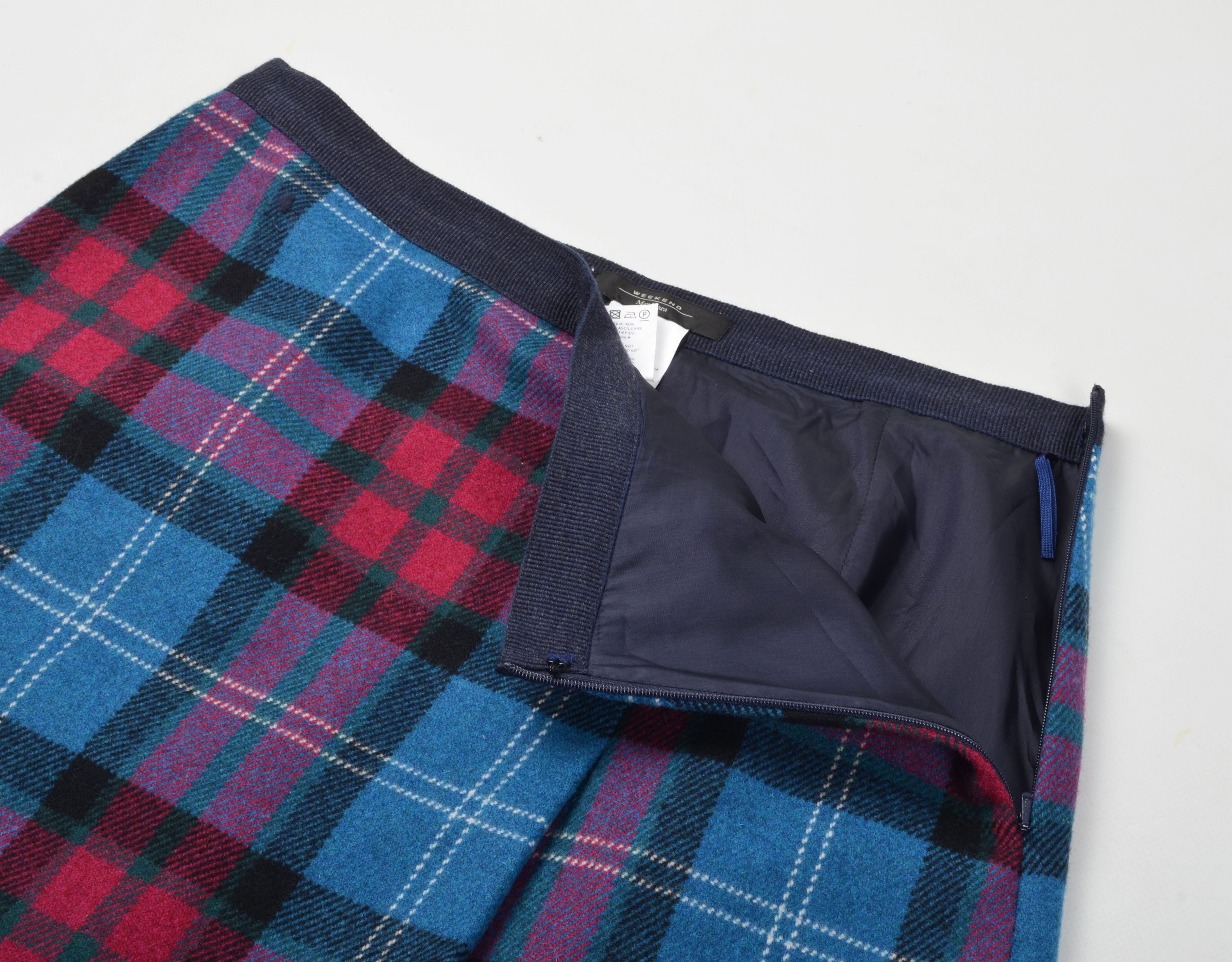 Weekend Max Mara Weekend Max Mara Plaid Wool Blend A-Line Skirt Size 30" / US 8 / IT 44 - 8 Thumbnail