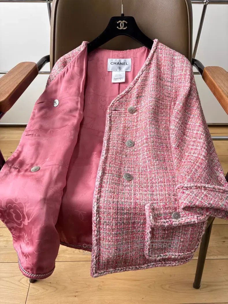 Chanel Chanel Pink plaid V-neck tweed rolled edge woven jacket Size XS / US 0-2 / IT 36-38 - 6 Thumbnail