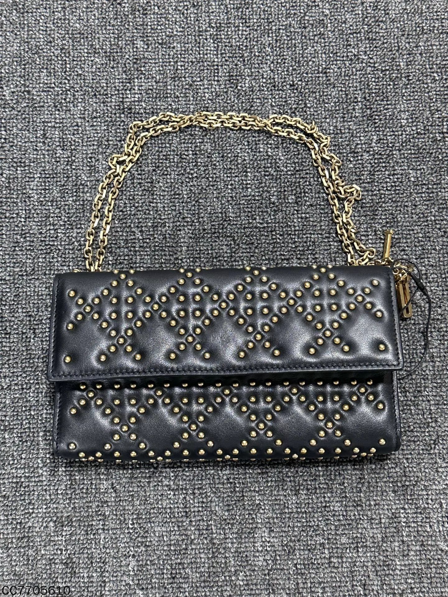 Dior Dior addict gold rivets WOC chain bag black Size ONE SIZE - 1 Thumbnail