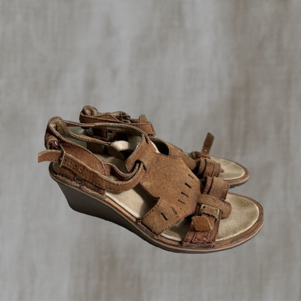 Merrell Merrell Sirah Sandals Prairie Brown Slingback Wedge Womens 9 Leather Upper Rubber Outsole Adjustable Strap/Embroidered Accents Summer Outdoor Size US 9 / IT 39 - 1 Thumbnail